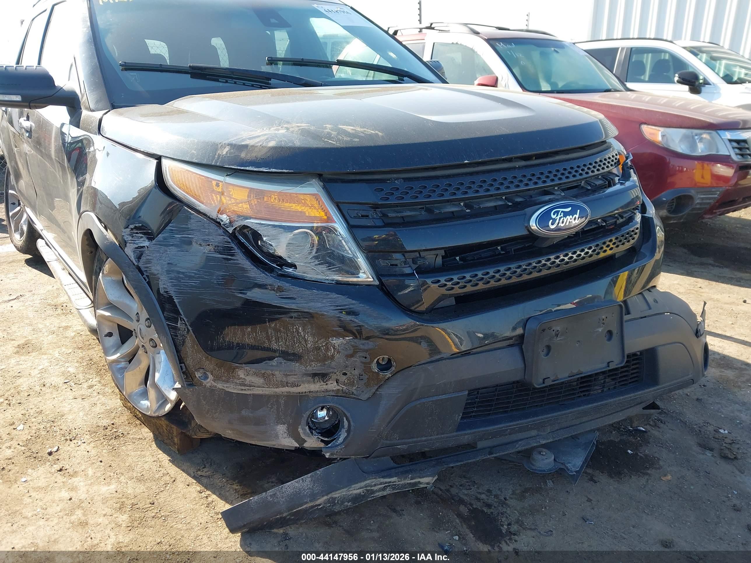 FORD EXPLORER image 6