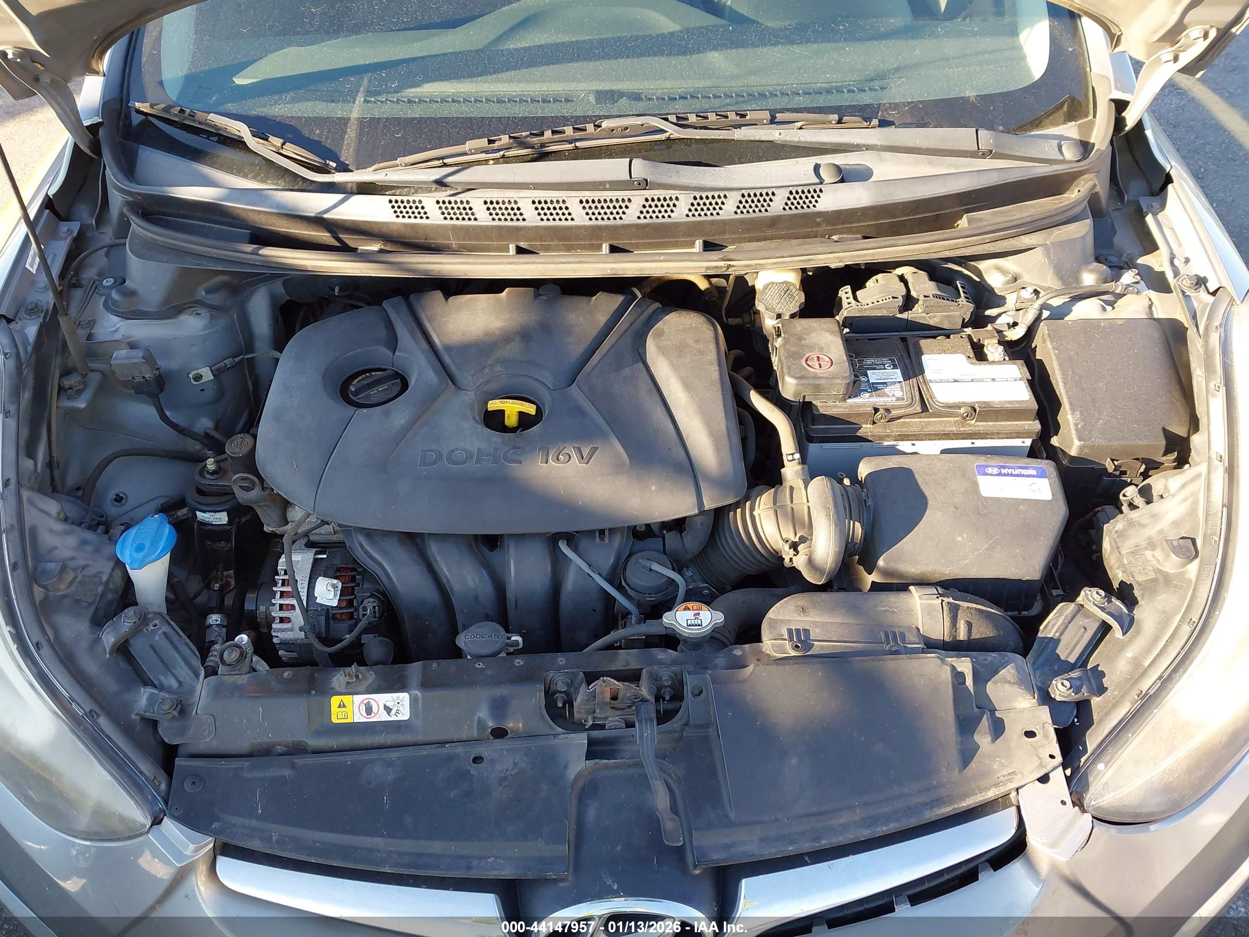 HYUNDAI ELANTRA image 10