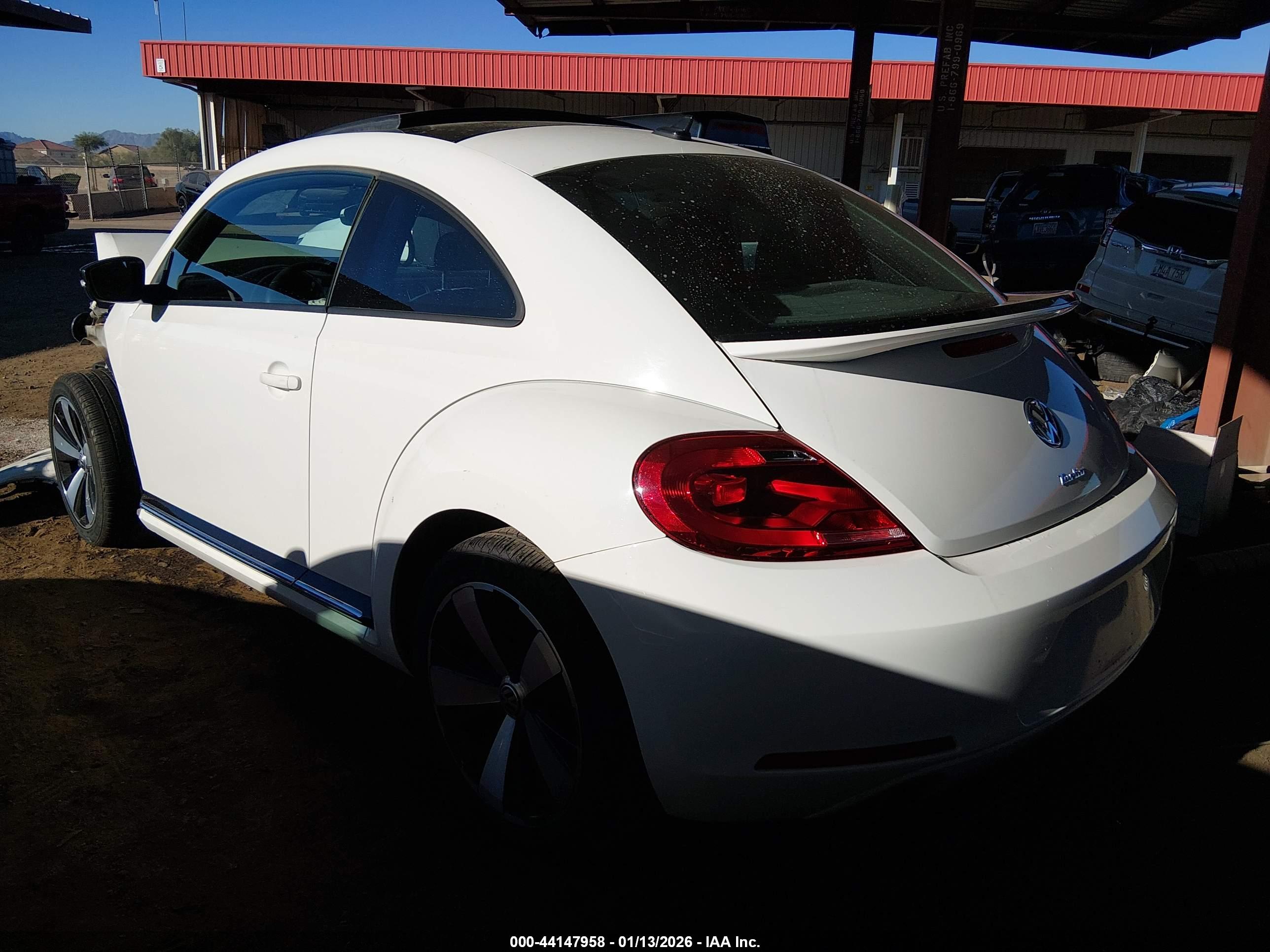 VOLKSWAGEN BEETLE image 3
