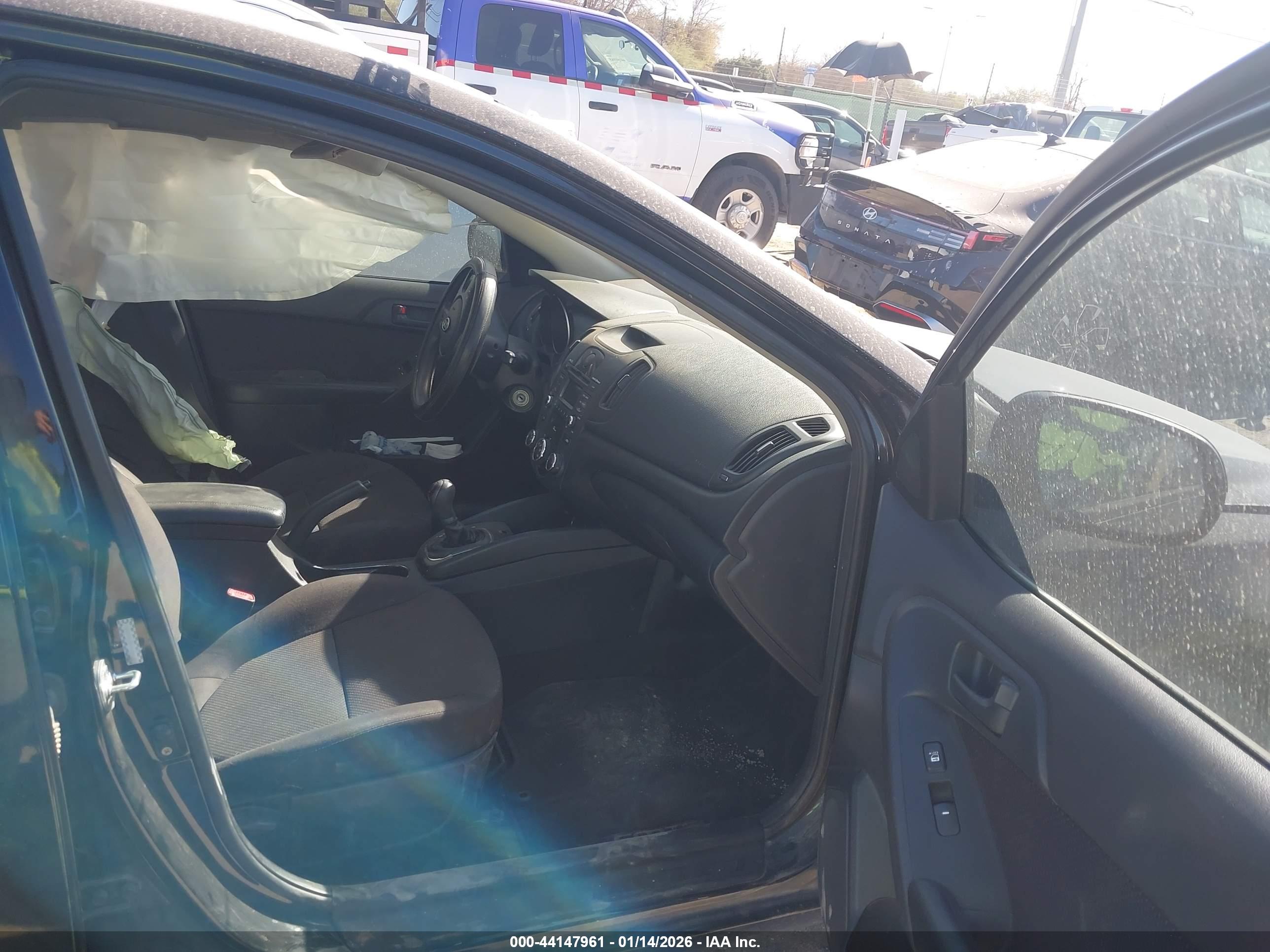 KIA FORTE image 5