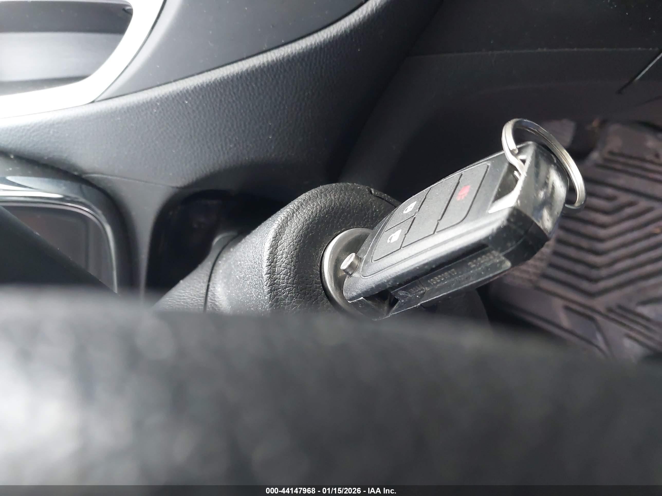 CHEVROLET TRAX image 11