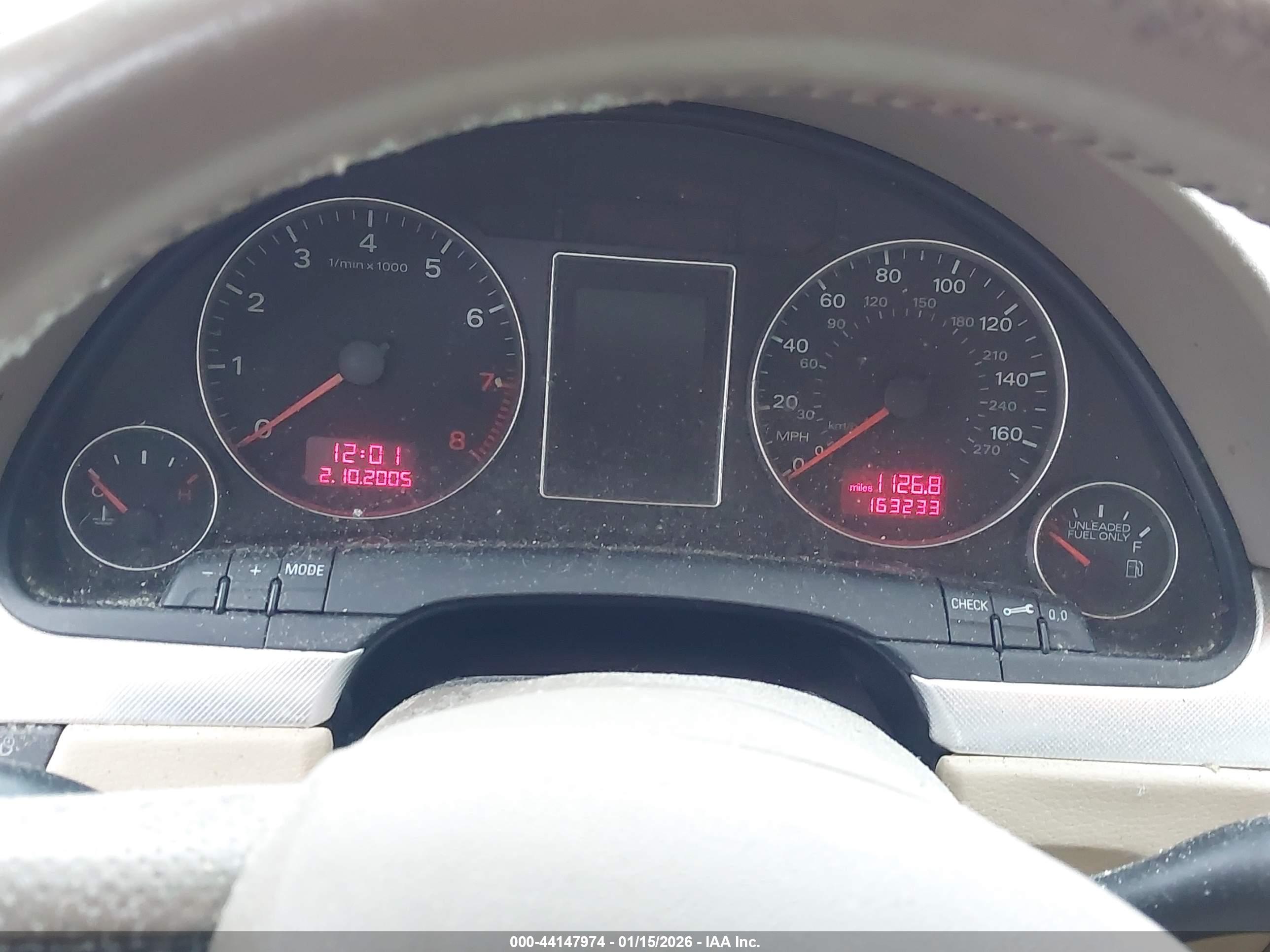 AUDI A4 image 7