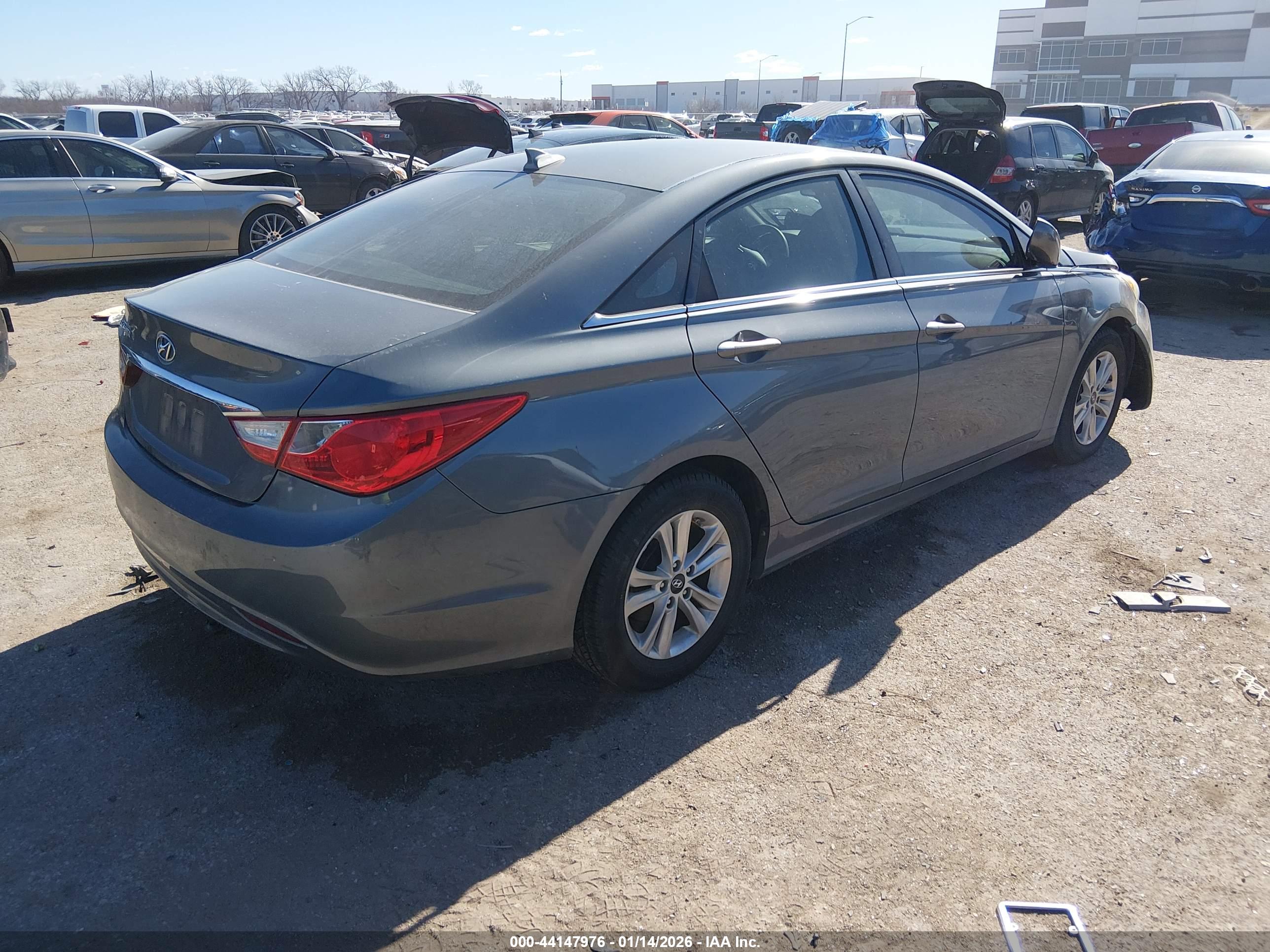 HYUNDAI SONATA image 4
