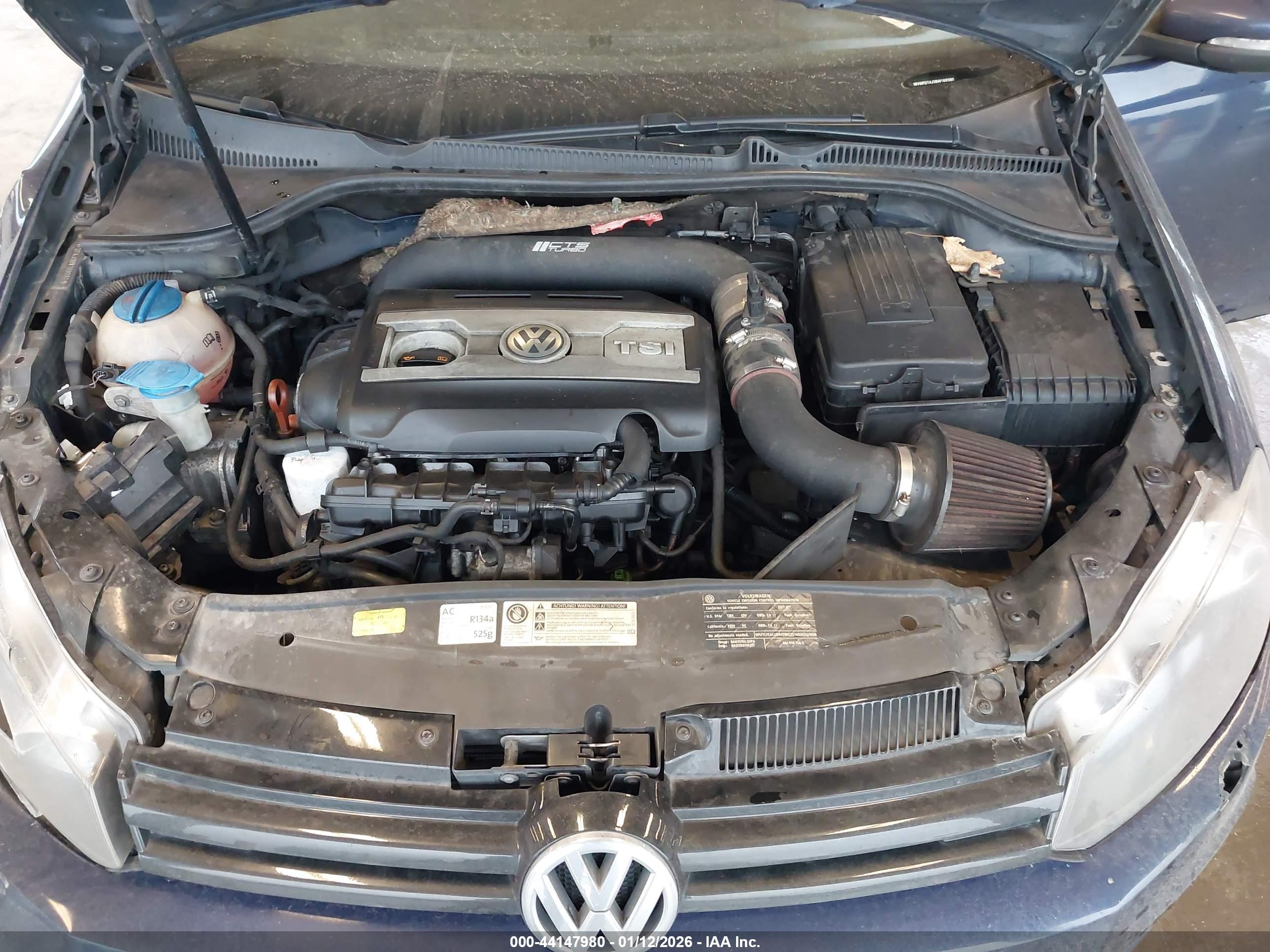 VOLKSWAGEN GTI image 10