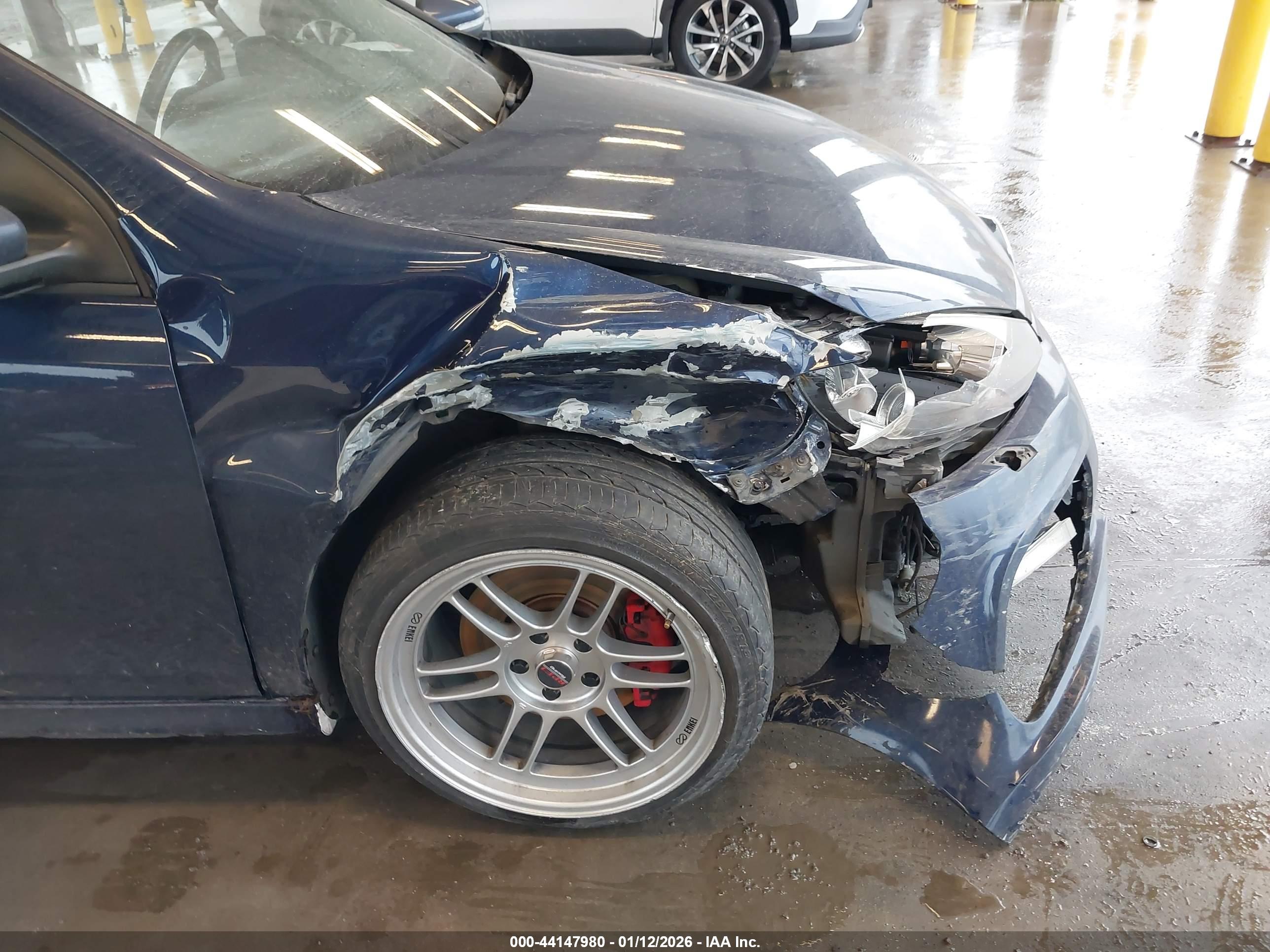 VOLKSWAGEN GTI image 6