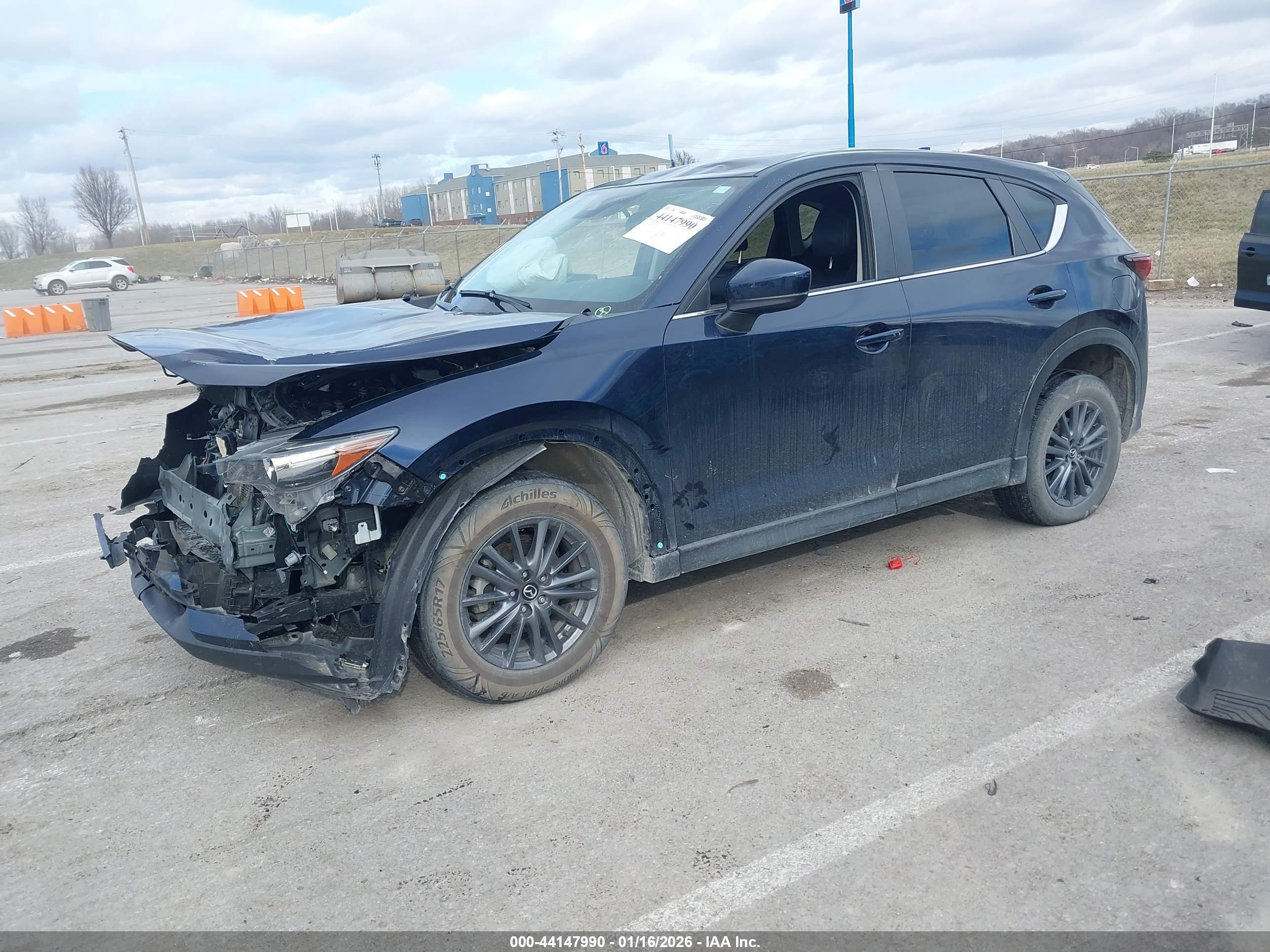 MAZDA CX-5 image 2