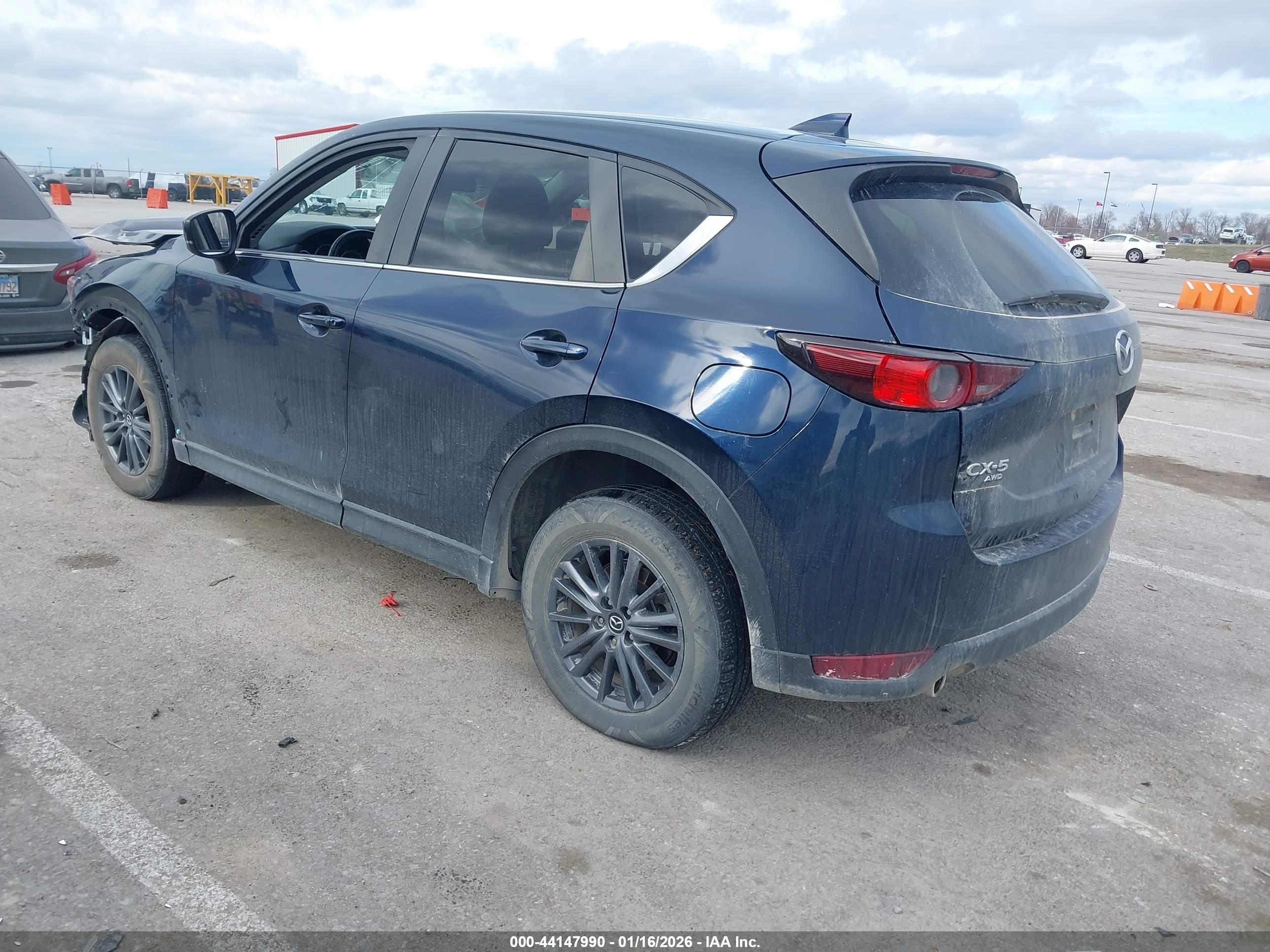 MAZDA CX-5 image 3