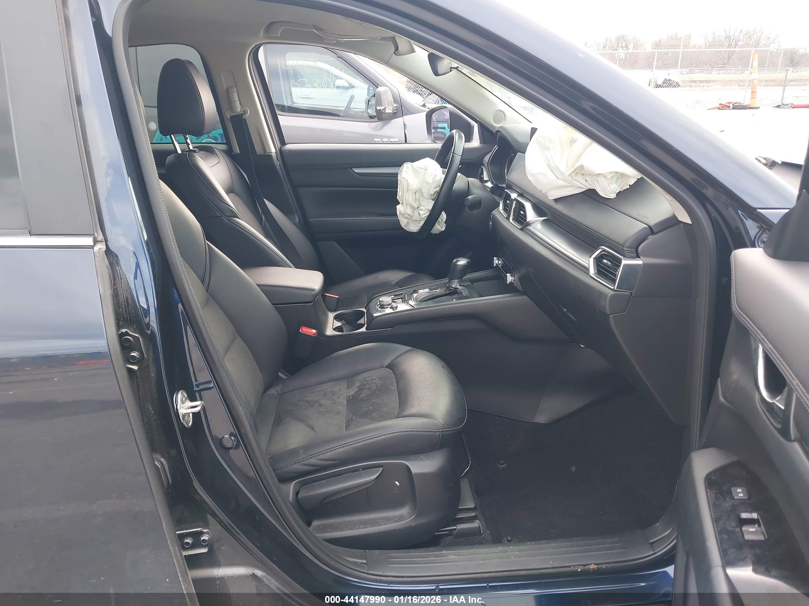 MAZDA CX-5 image 5