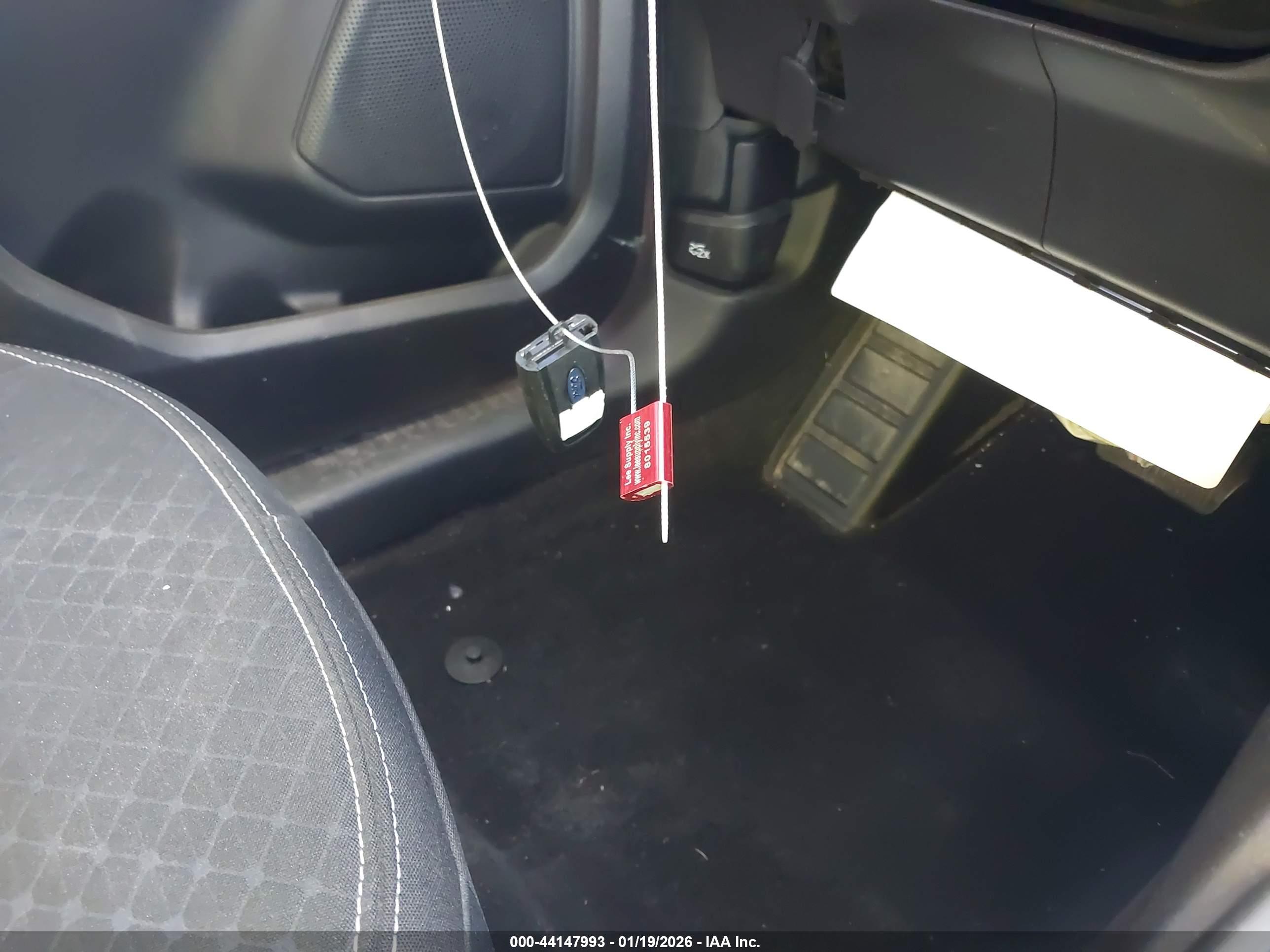 FORD ESCAPE image 11