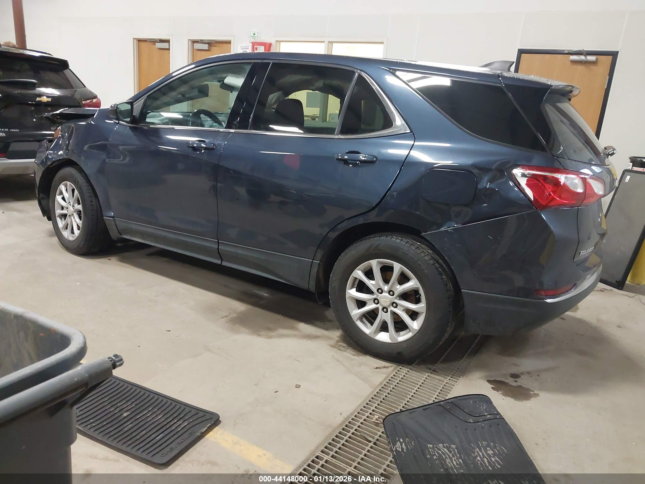 CHEVROLET EQUINOX image 3