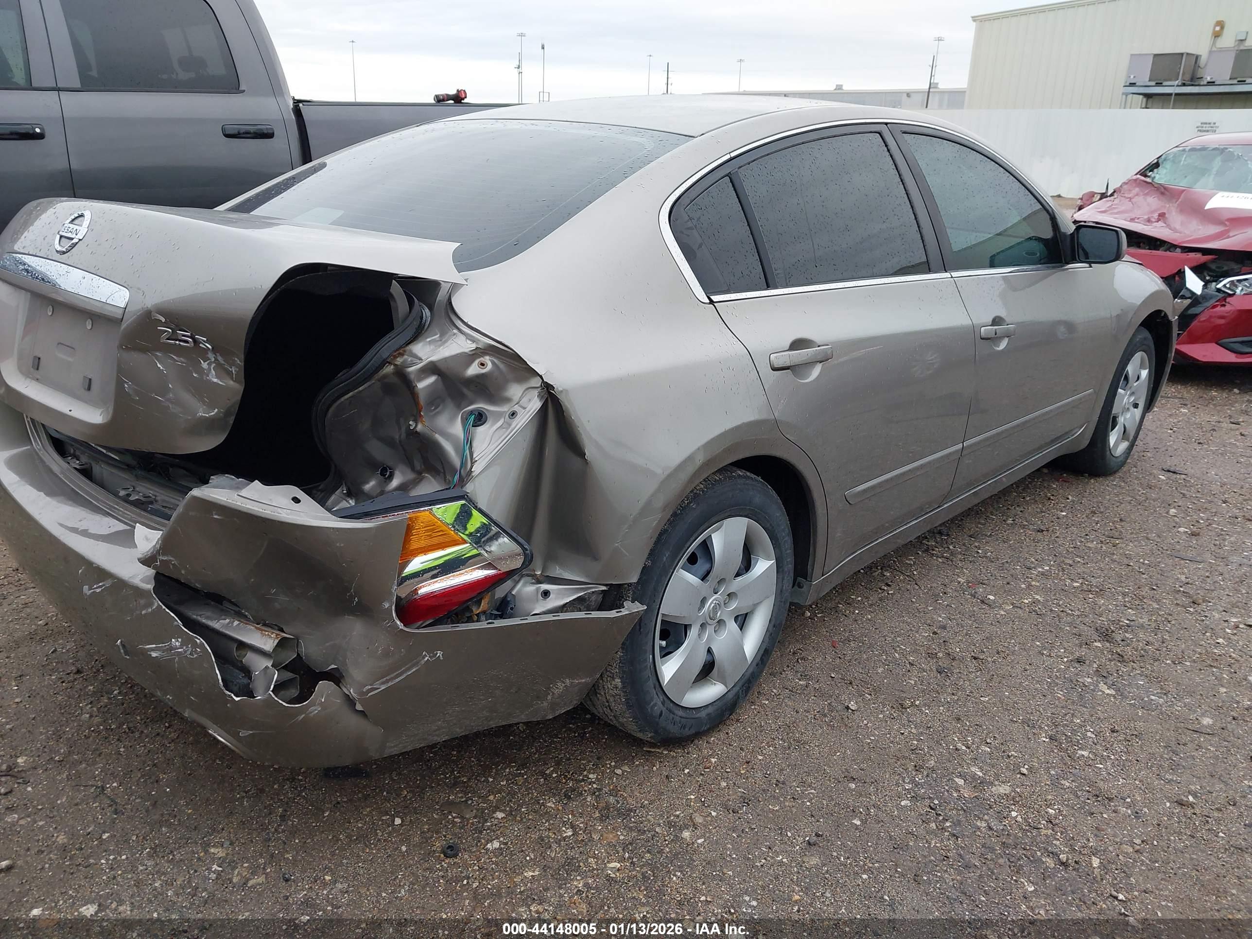 NISSAN ALTIMA image 4