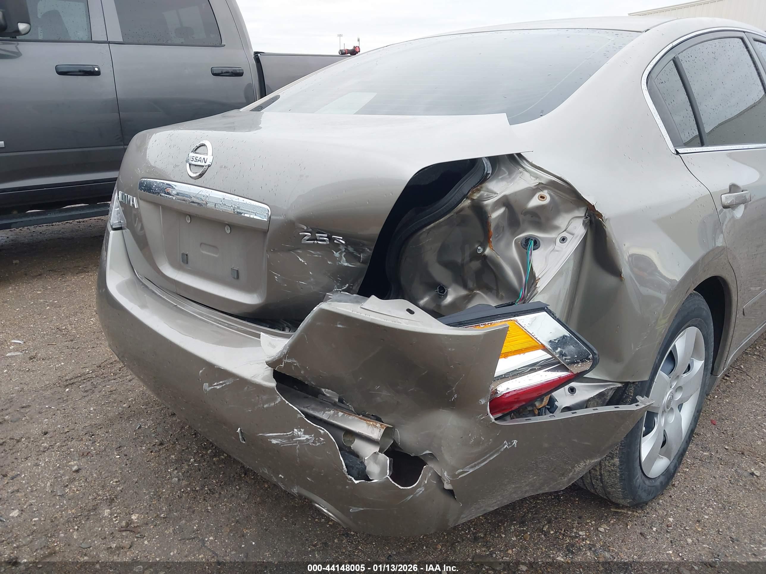 NISSAN ALTIMA image 6