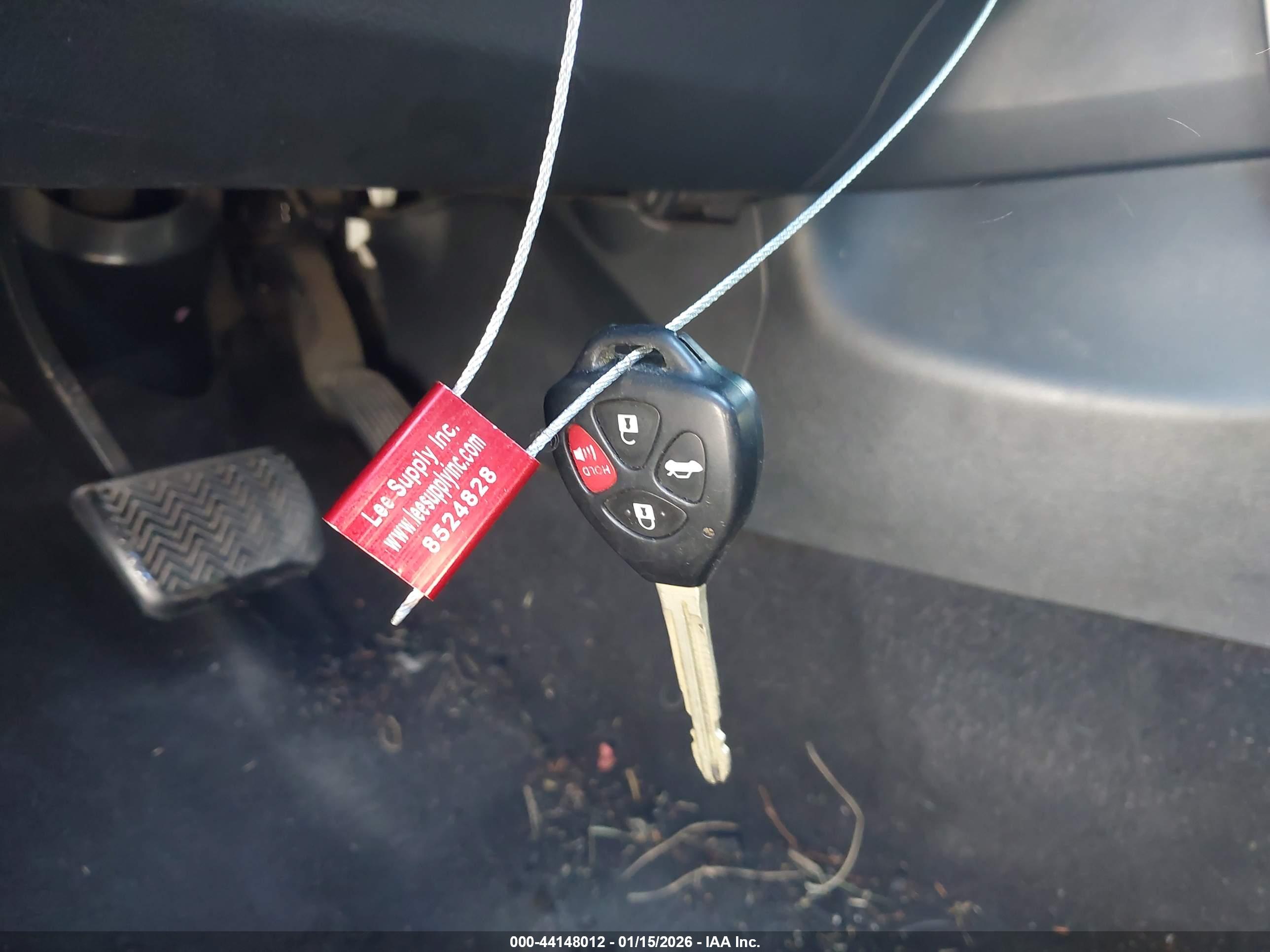TOYOTA COROLLA image 11