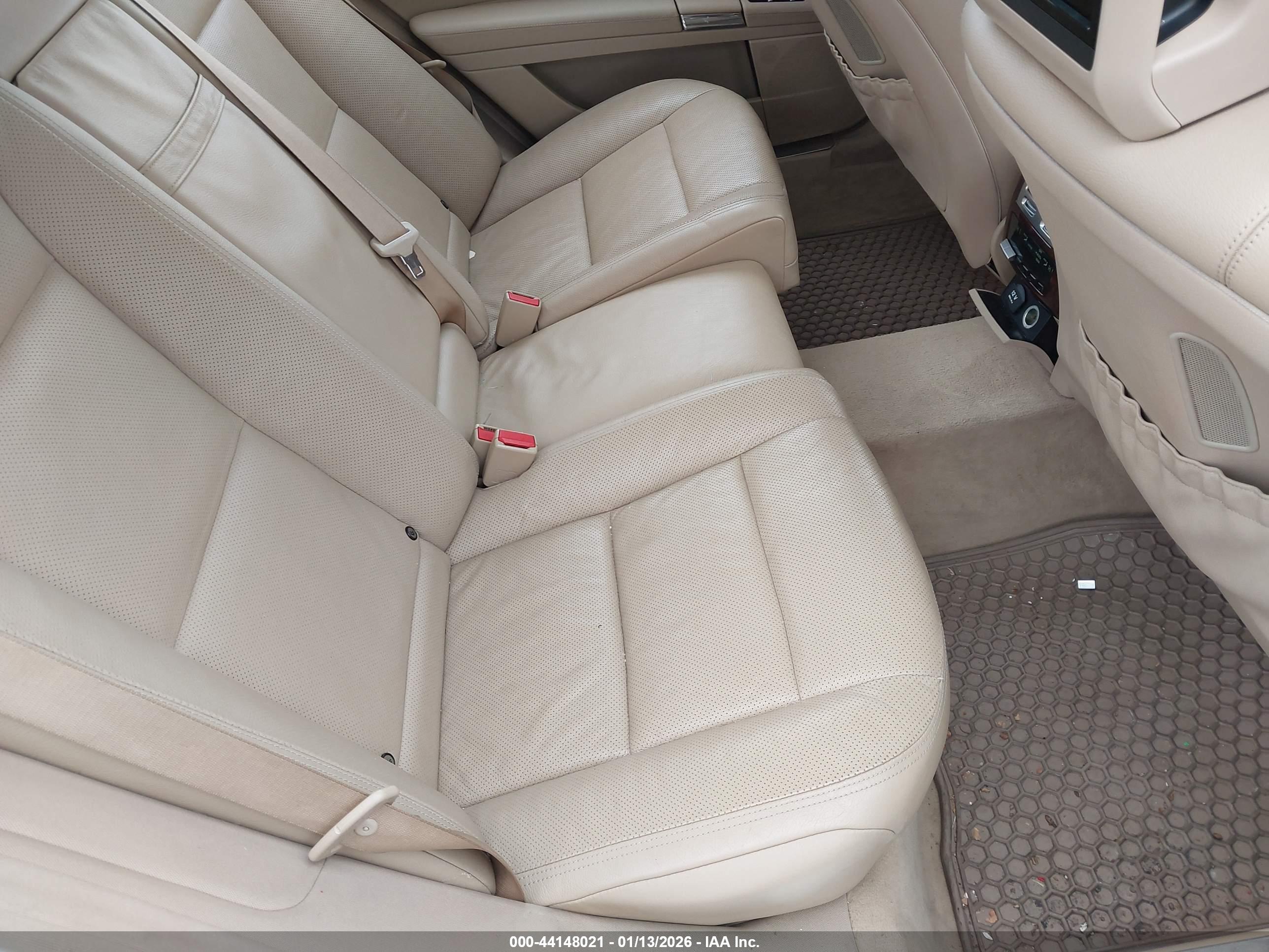MERCEDES-BENZ S image 8