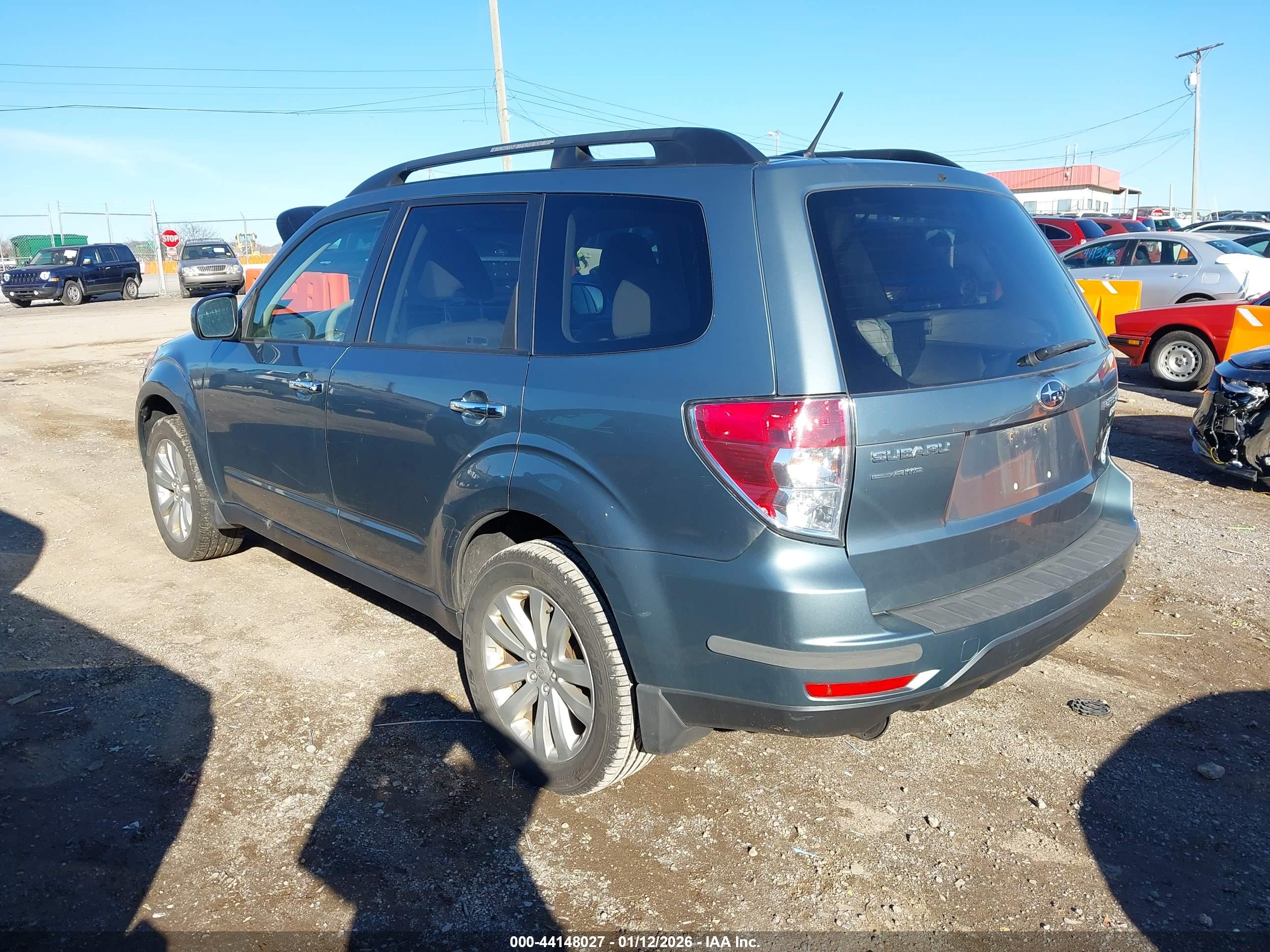 SUBARU FORESTER image 3