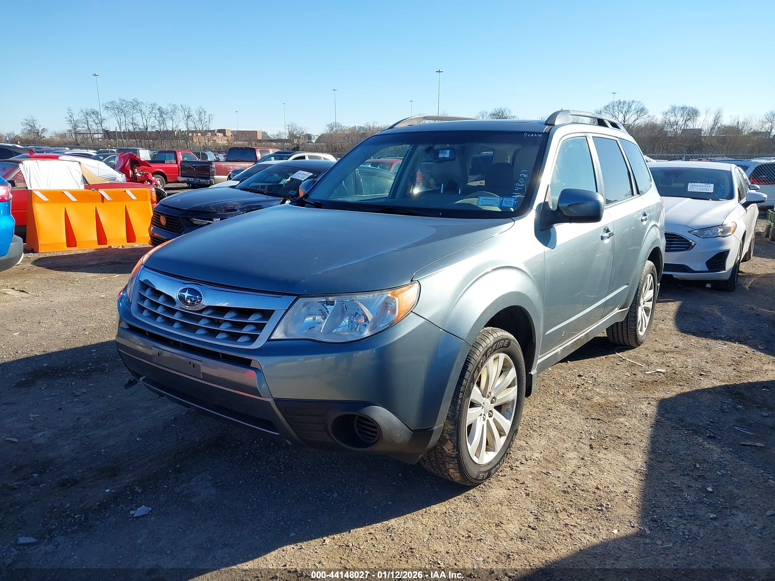 SUBARU FORESTER image 6