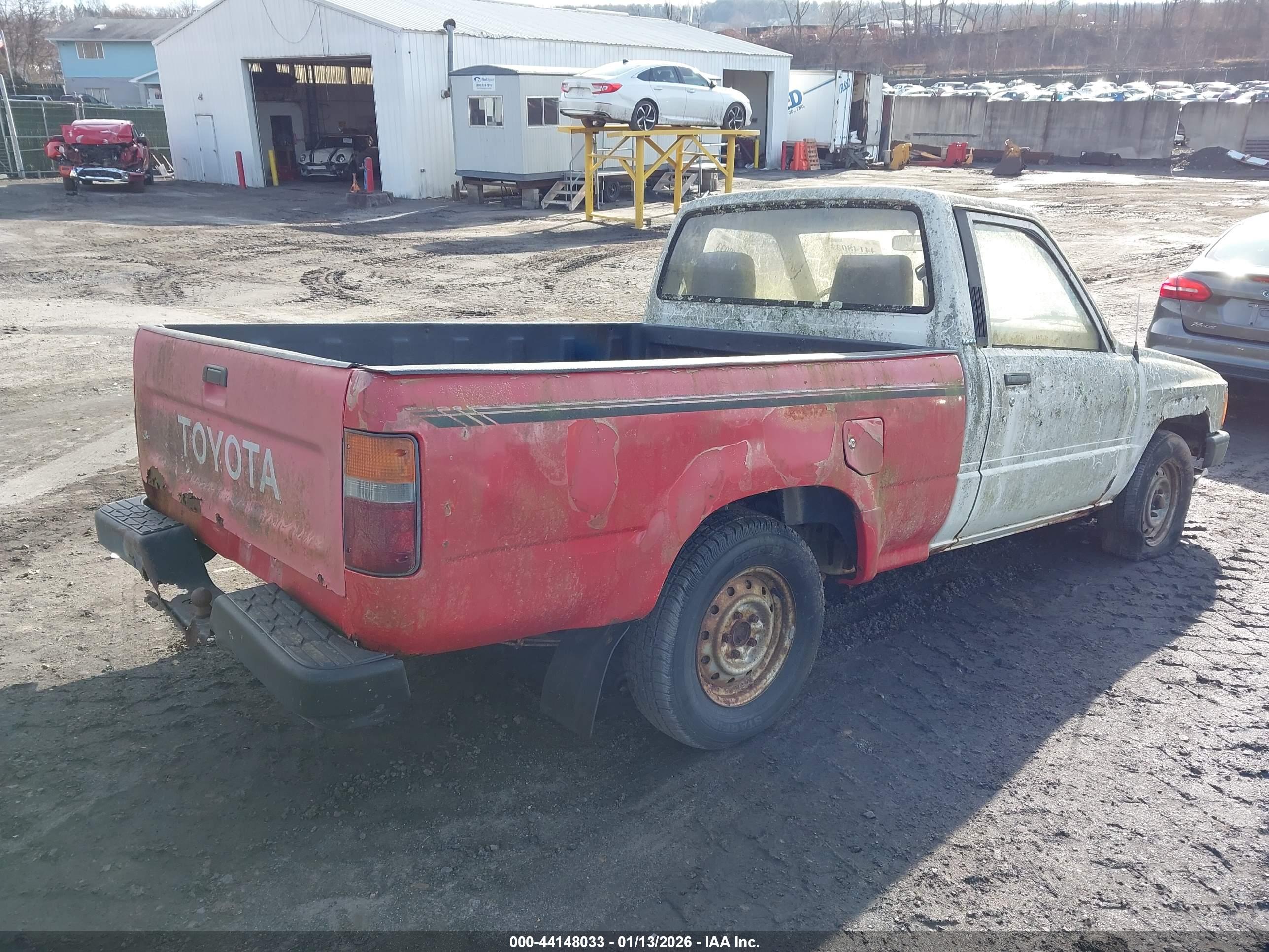 TOYOTA PICKUP image 4