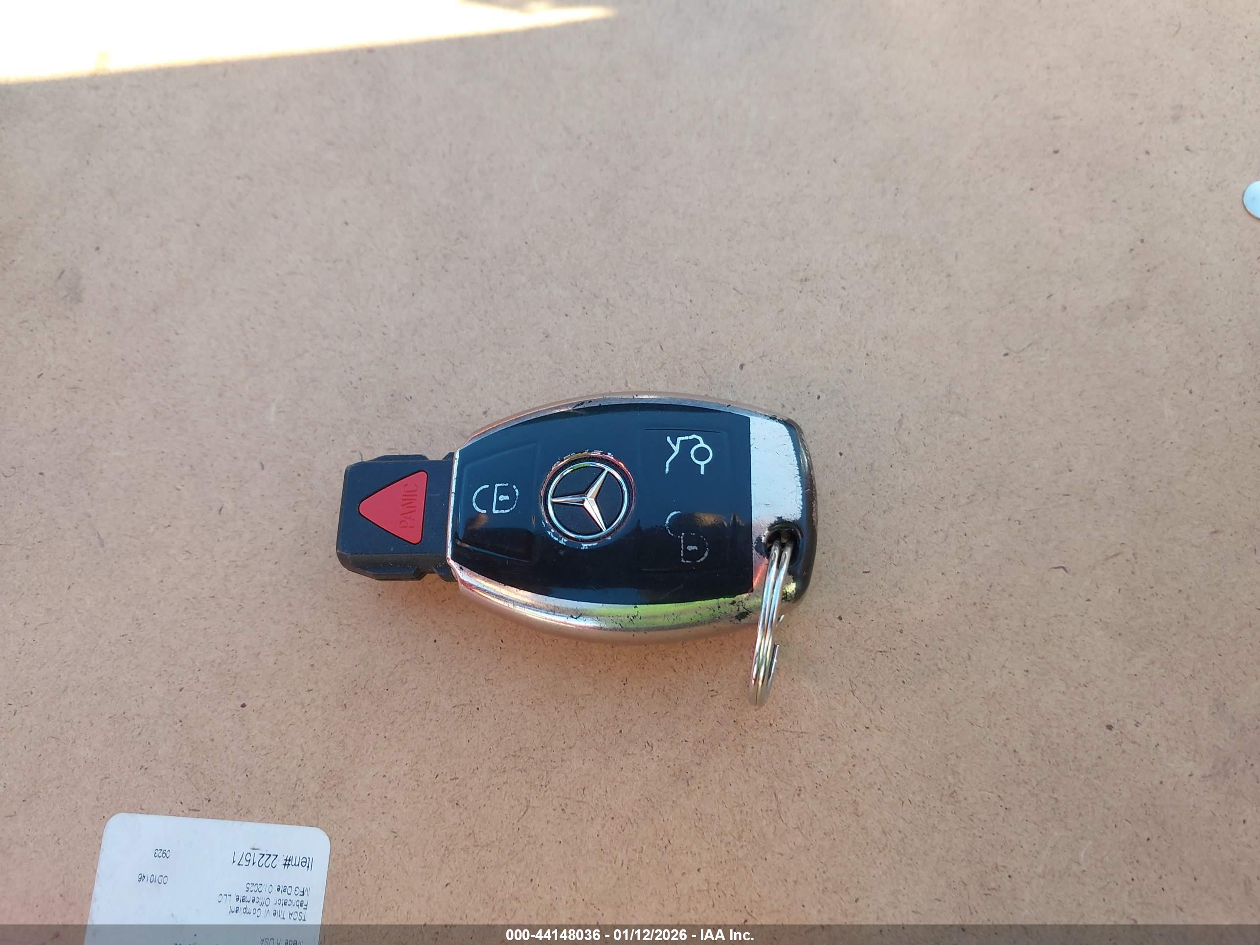 MERCEDES-BENZ E image 11