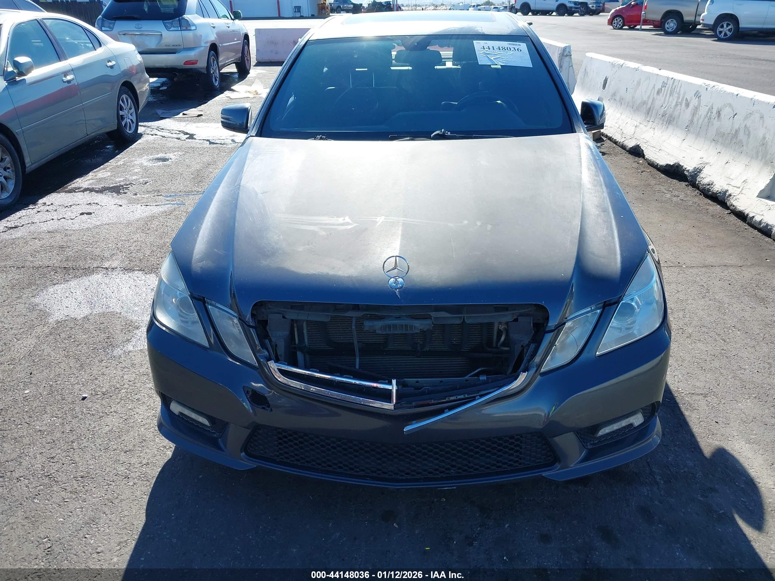 MERCEDES-BENZ E image 6