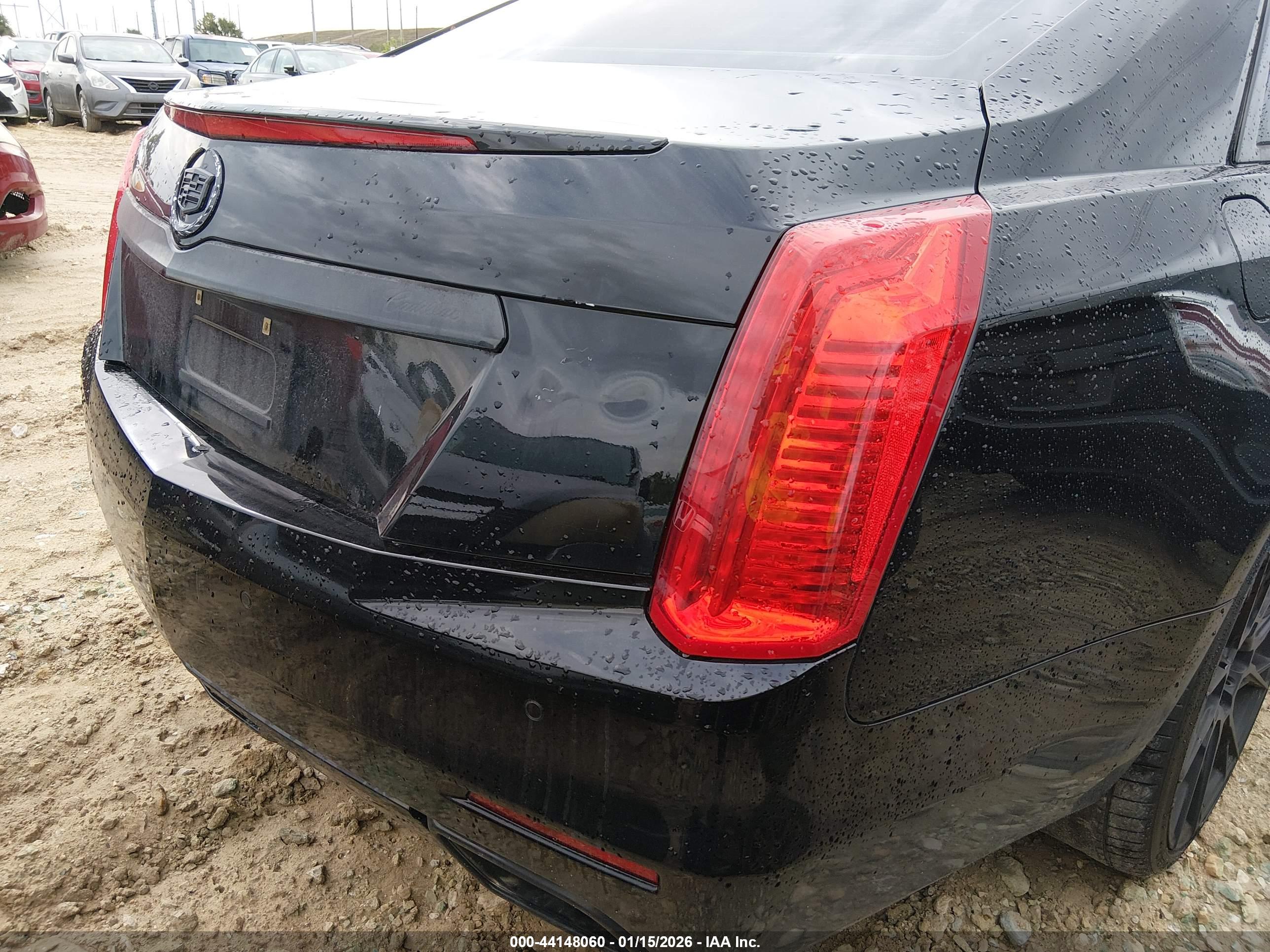 CADILLAC CTS image 6