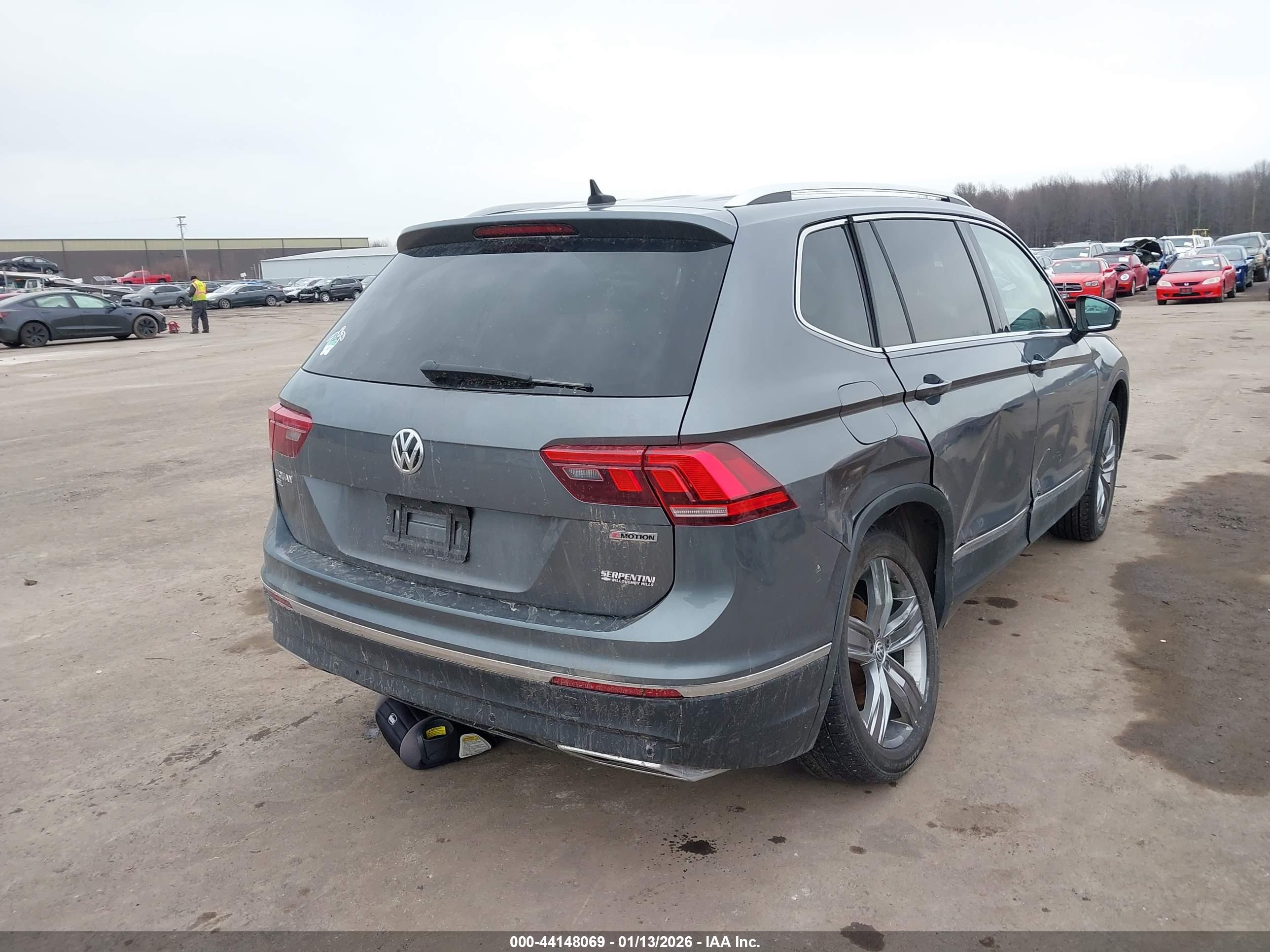VOLKSWAGEN TIGUAN image 4