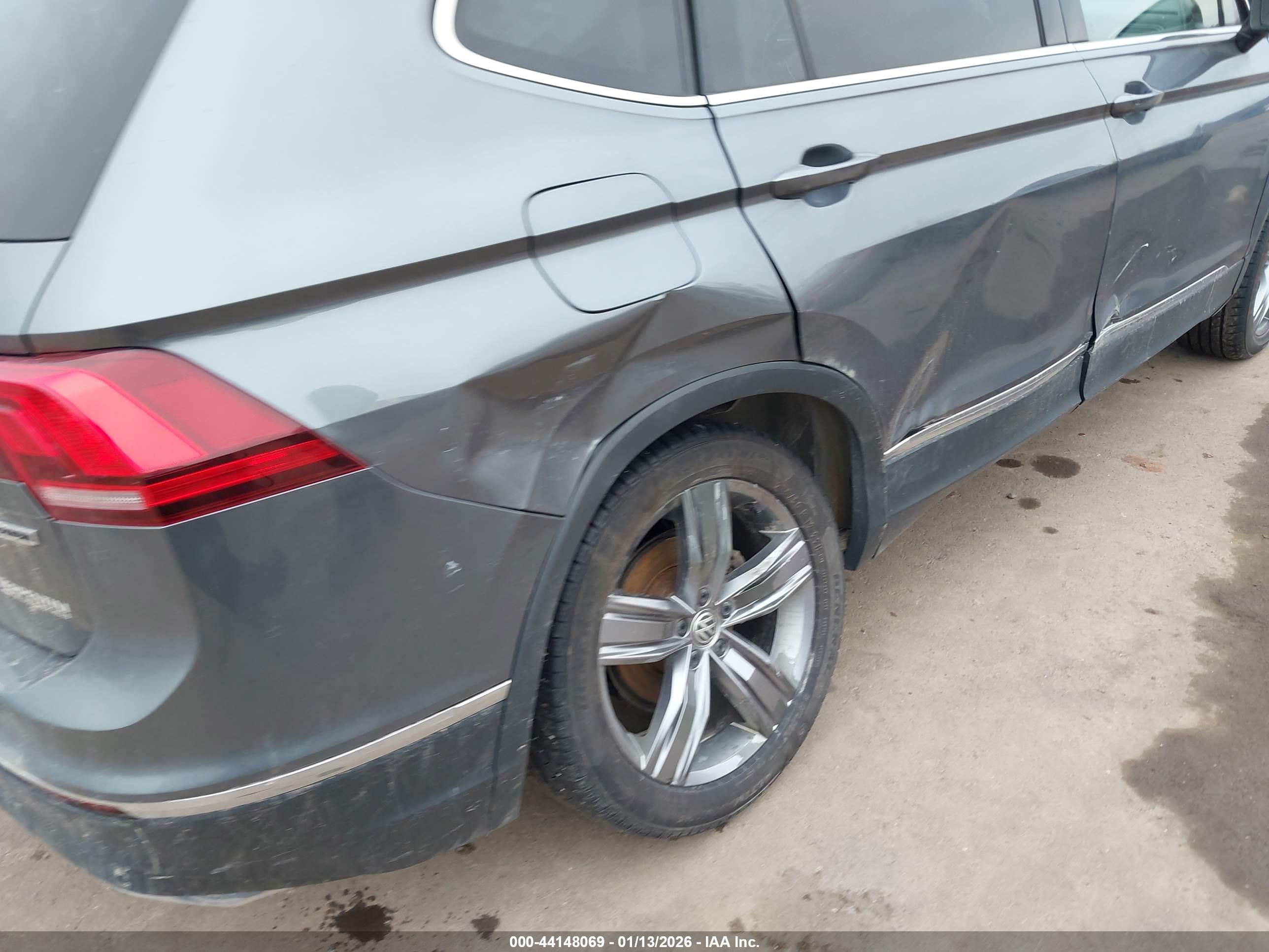 VOLKSWAGEN TIGUAN image 6