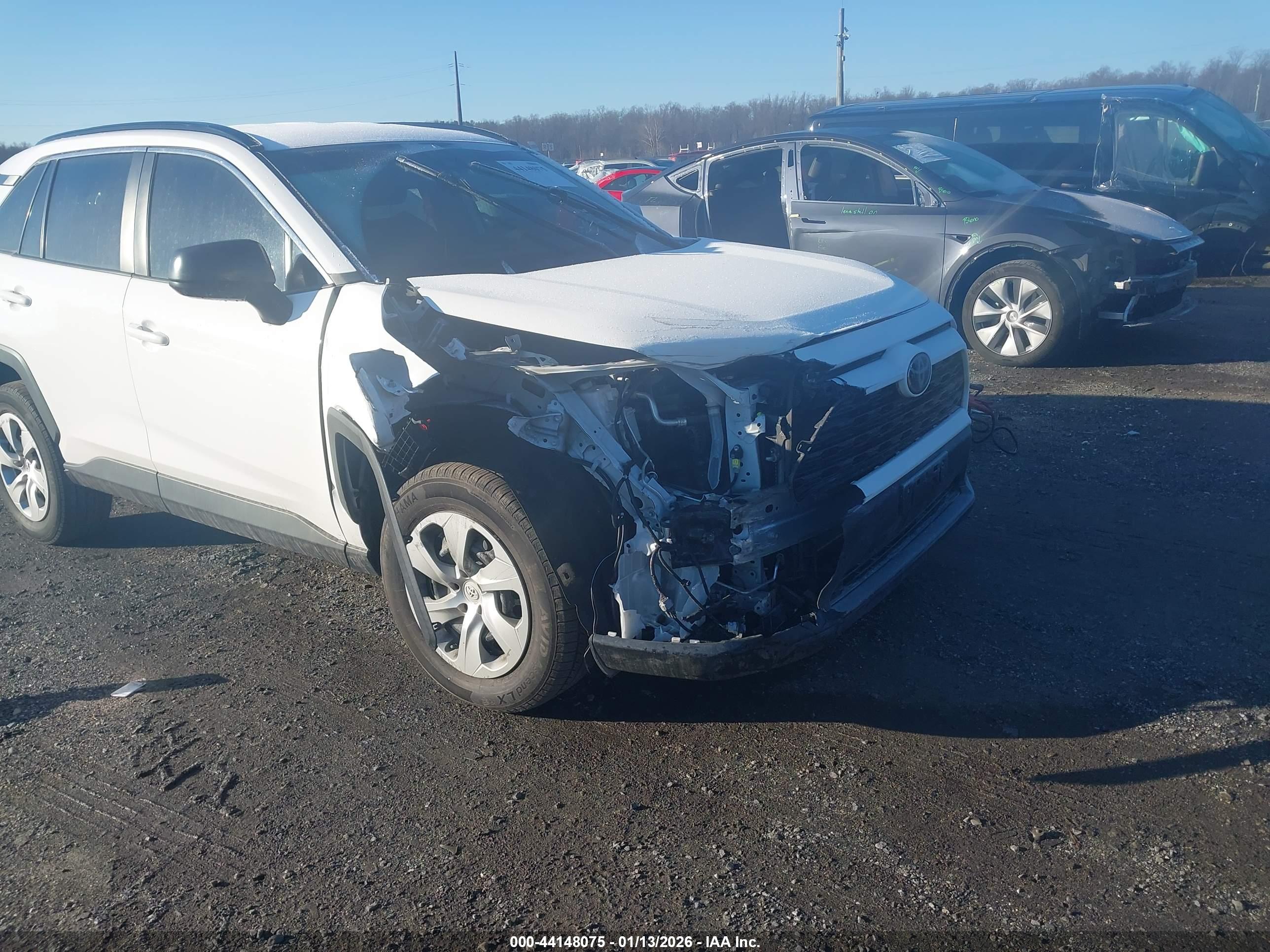 TOYOTA RAV4 image 6