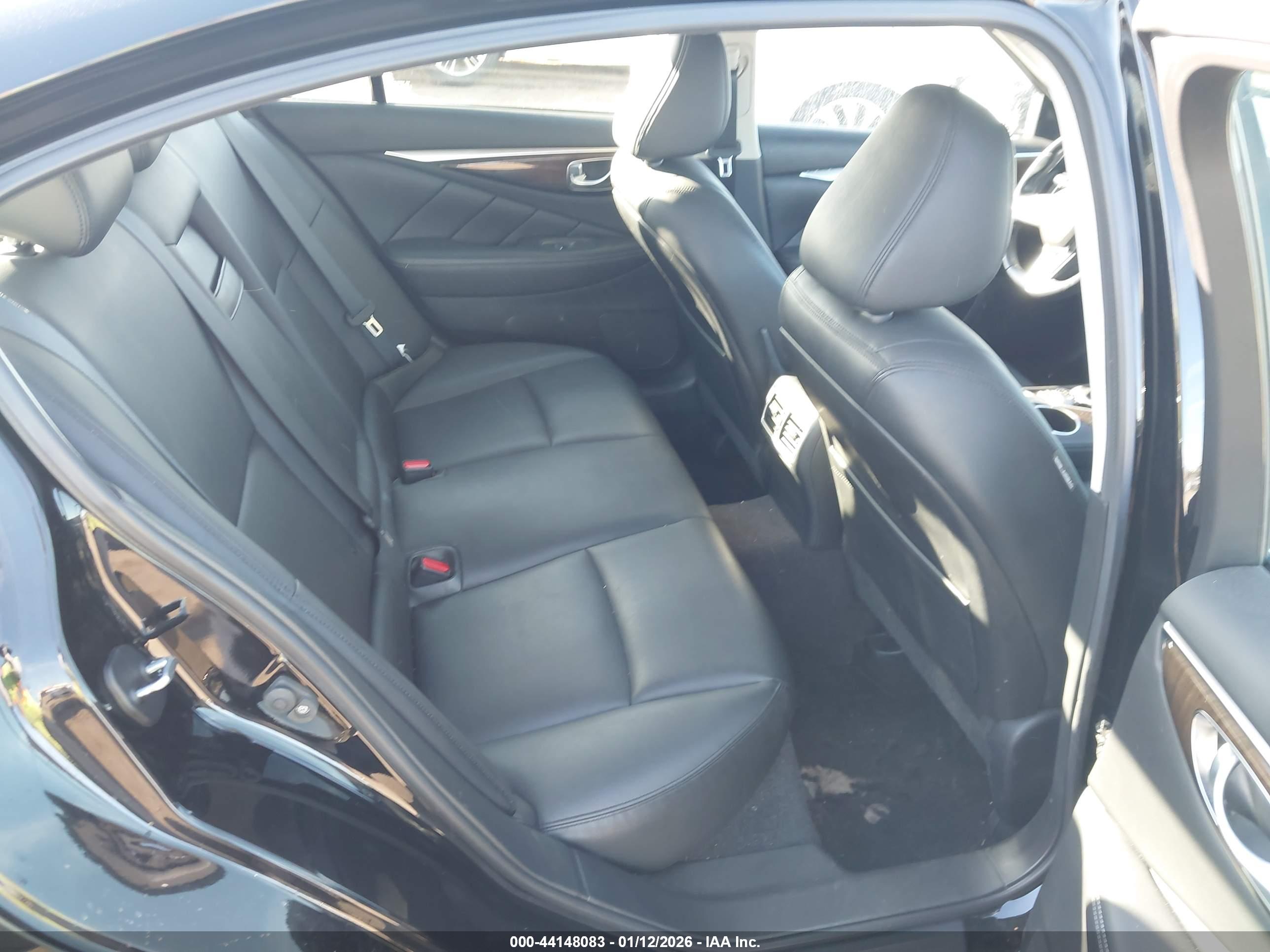 INFINITI Q50 image 8