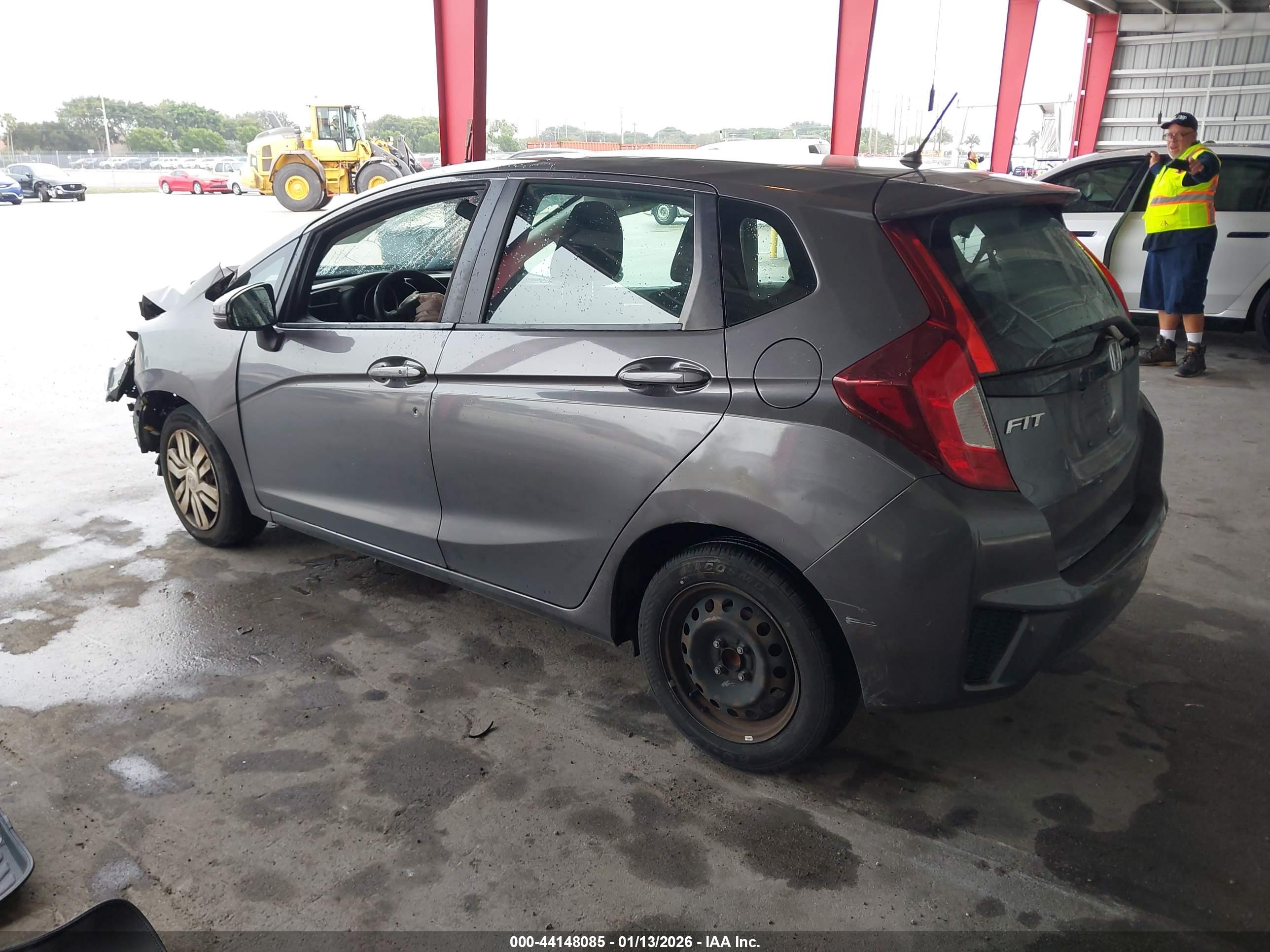 HONDA FIT image 3