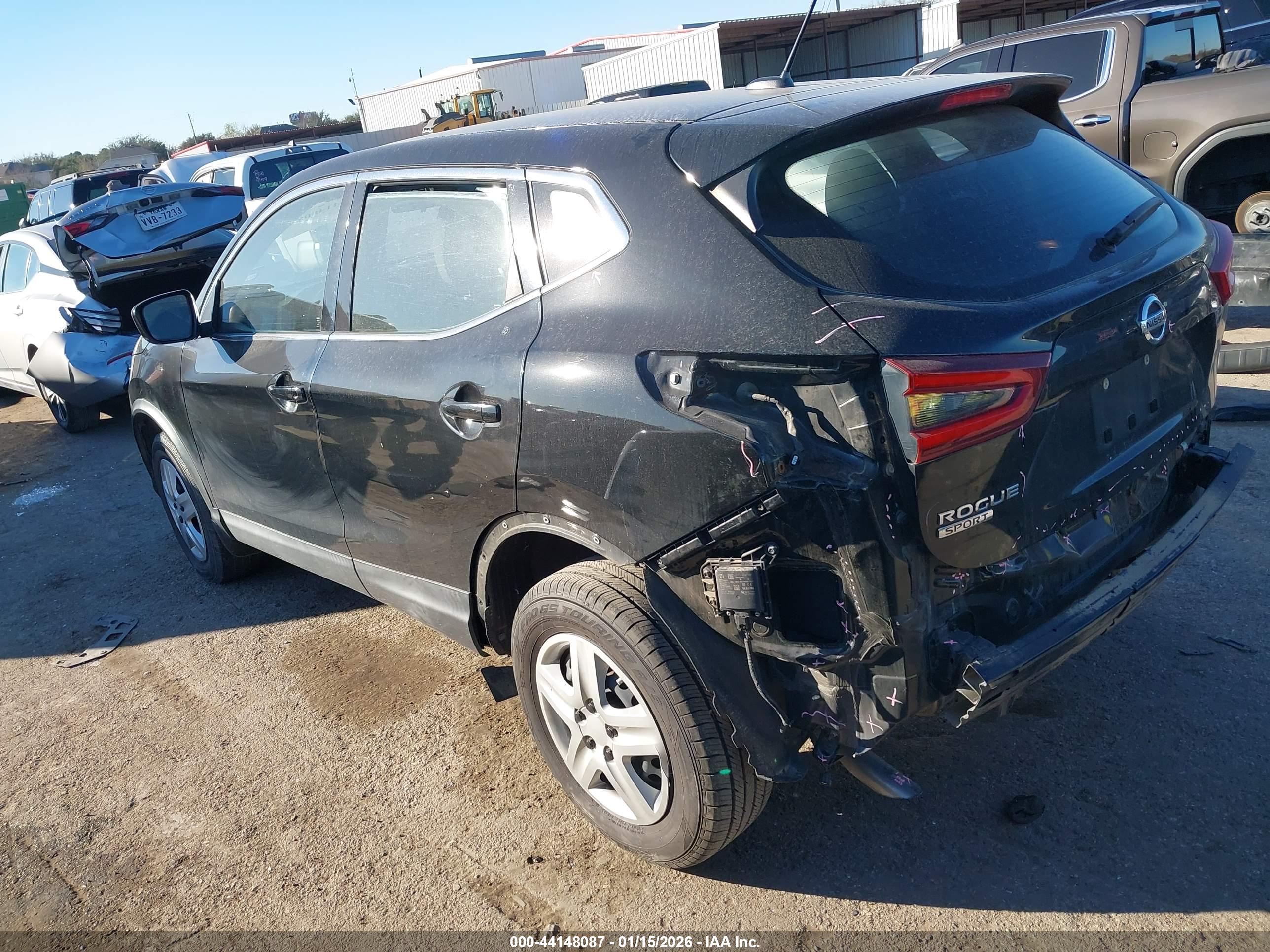 NISSAN ROGUE image 3
