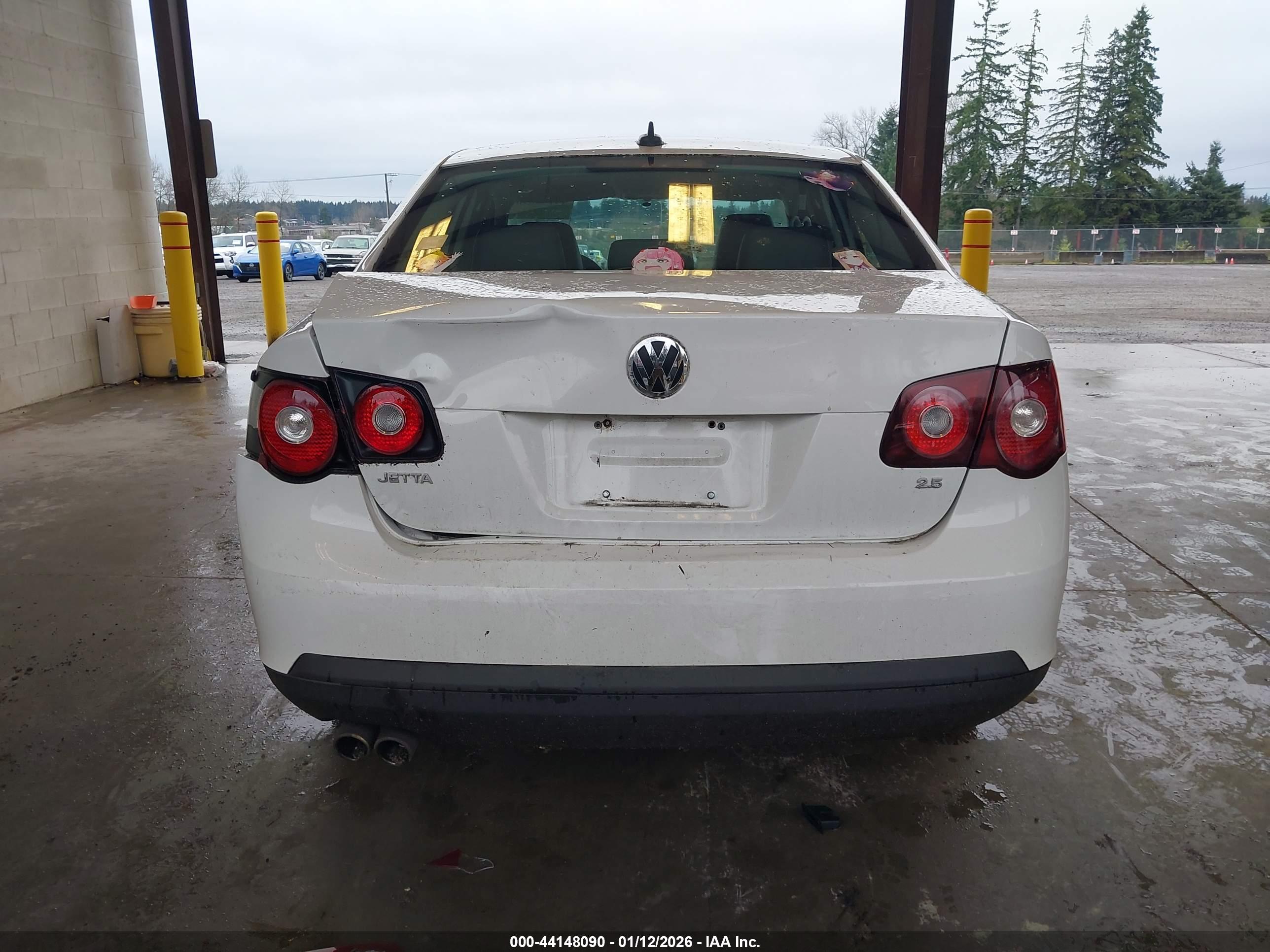 VOLKSWAGEN JETTA image 6