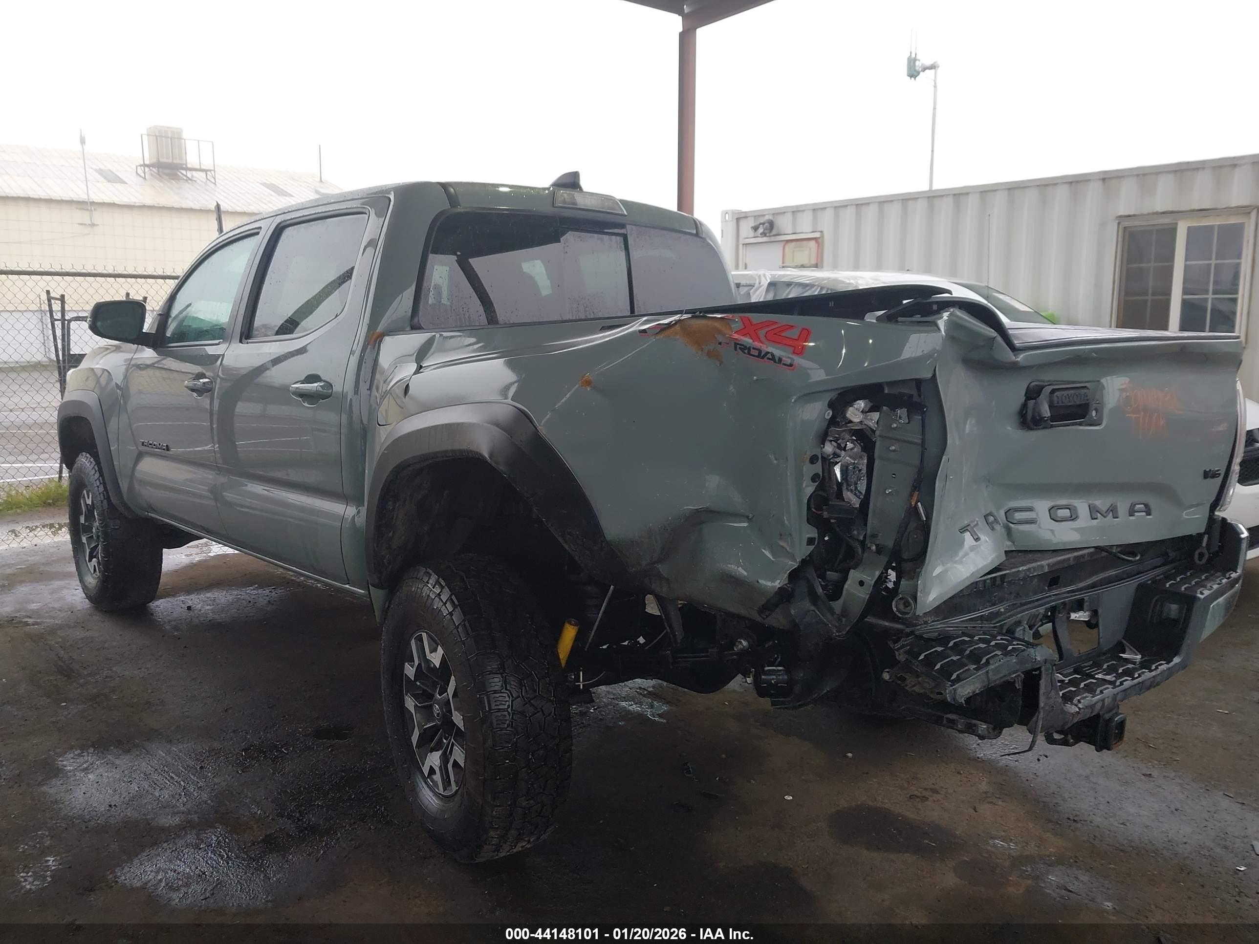 TOYOTA TACOMA image 3