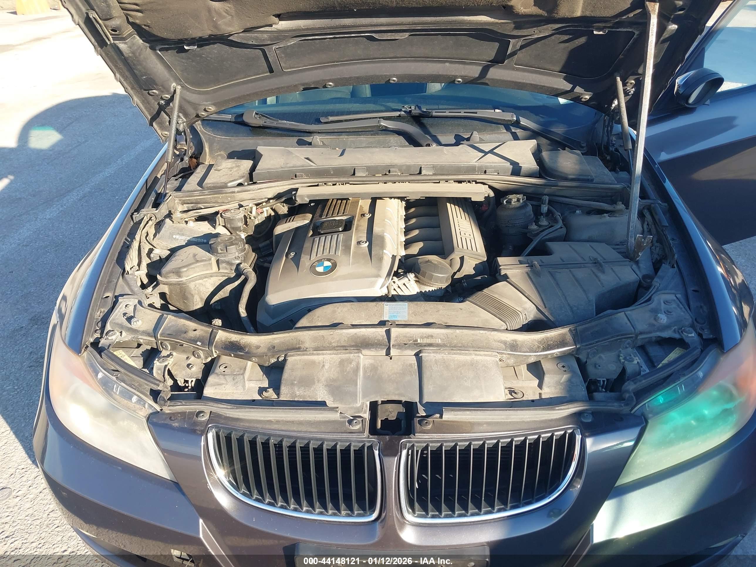 BMW 325I image 10