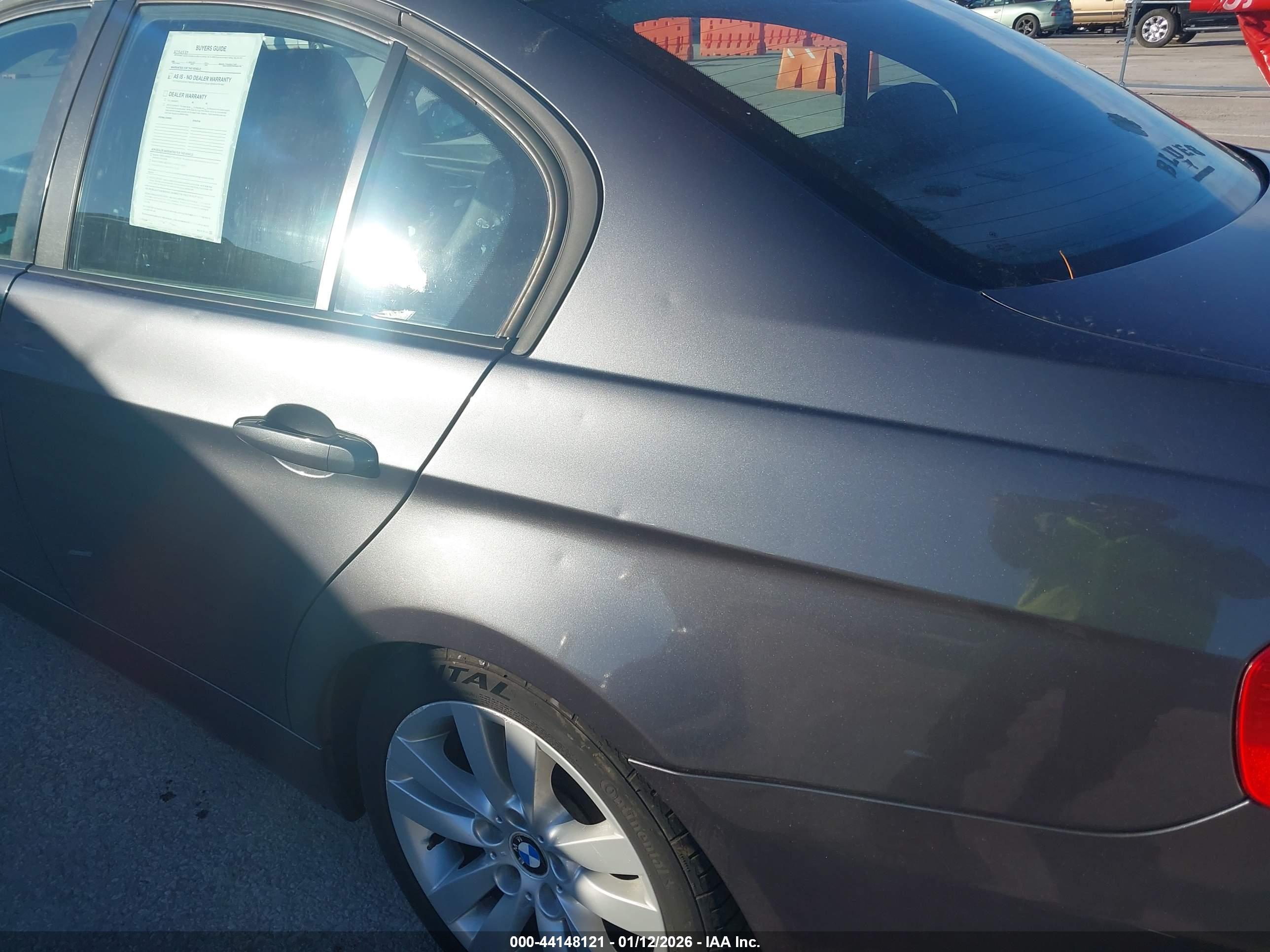 BMW 325I image 6