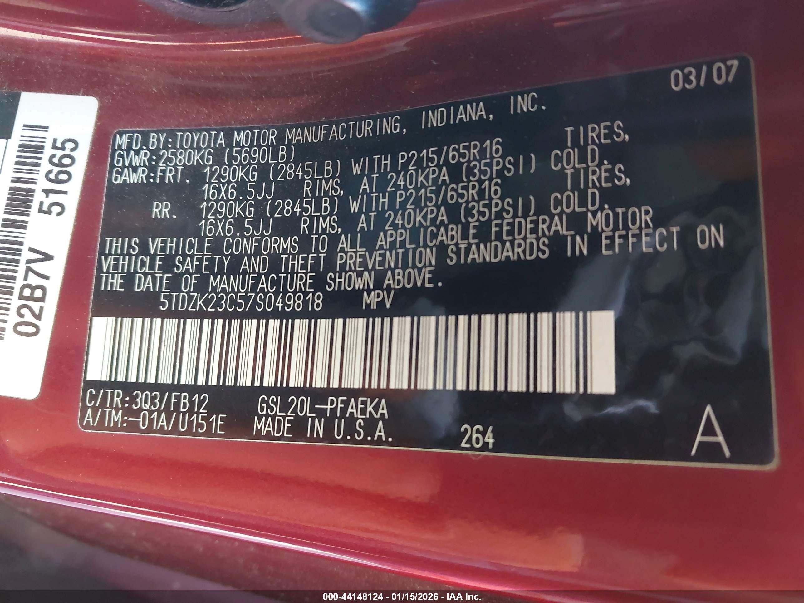 TOYOTA SIENNA image 9