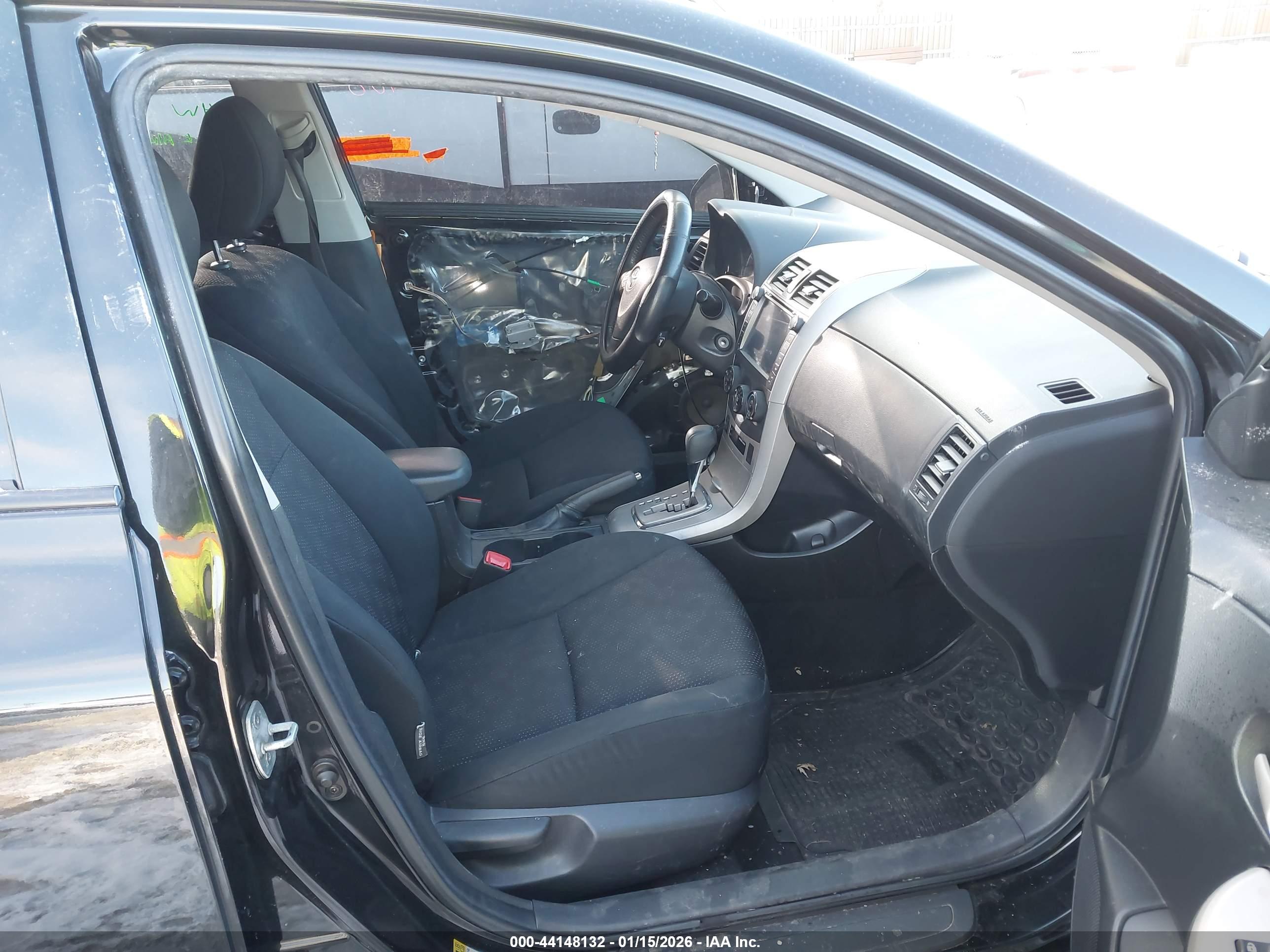 TOYOTA COROLLA image 5