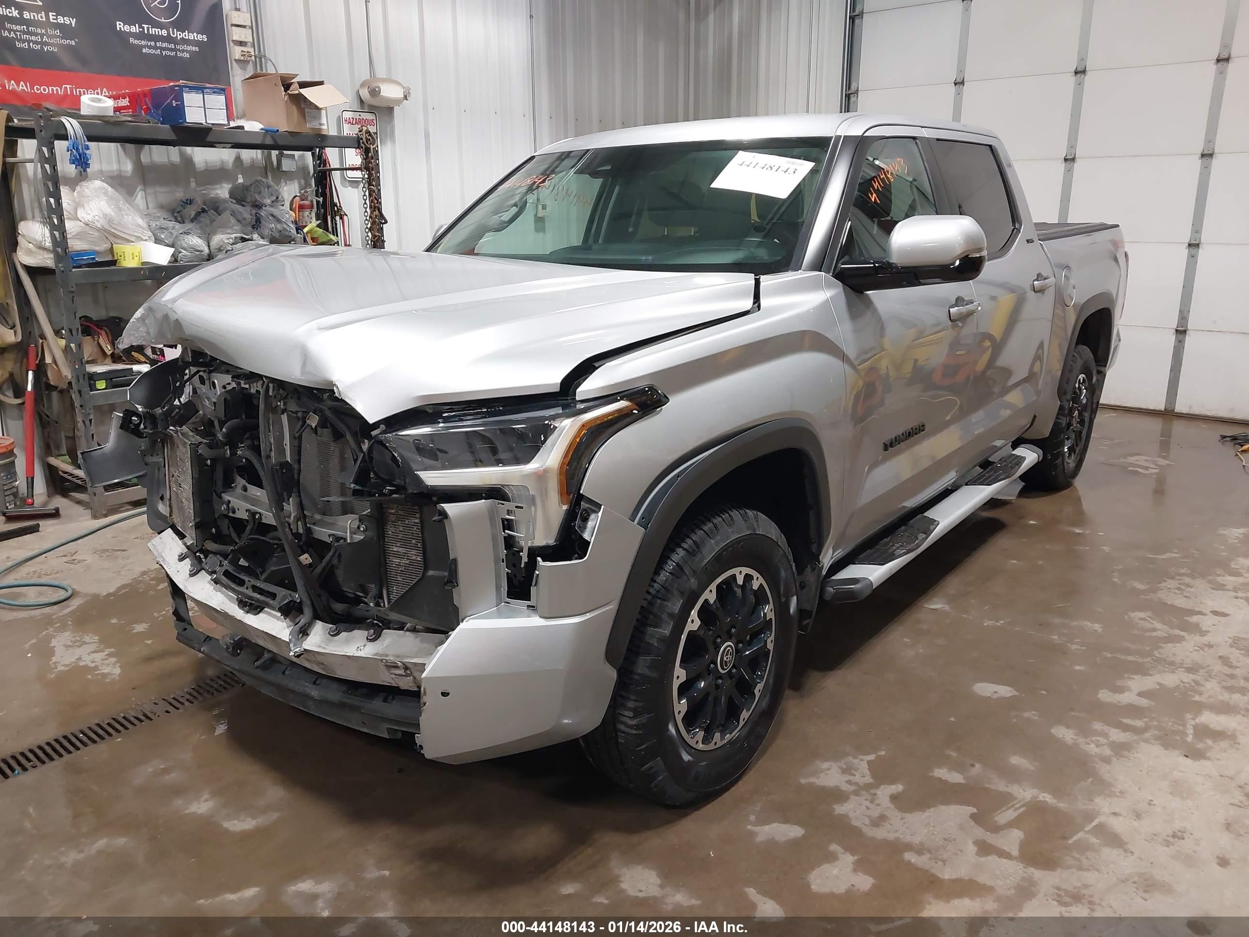 TOYOTA TUNDRA image 2