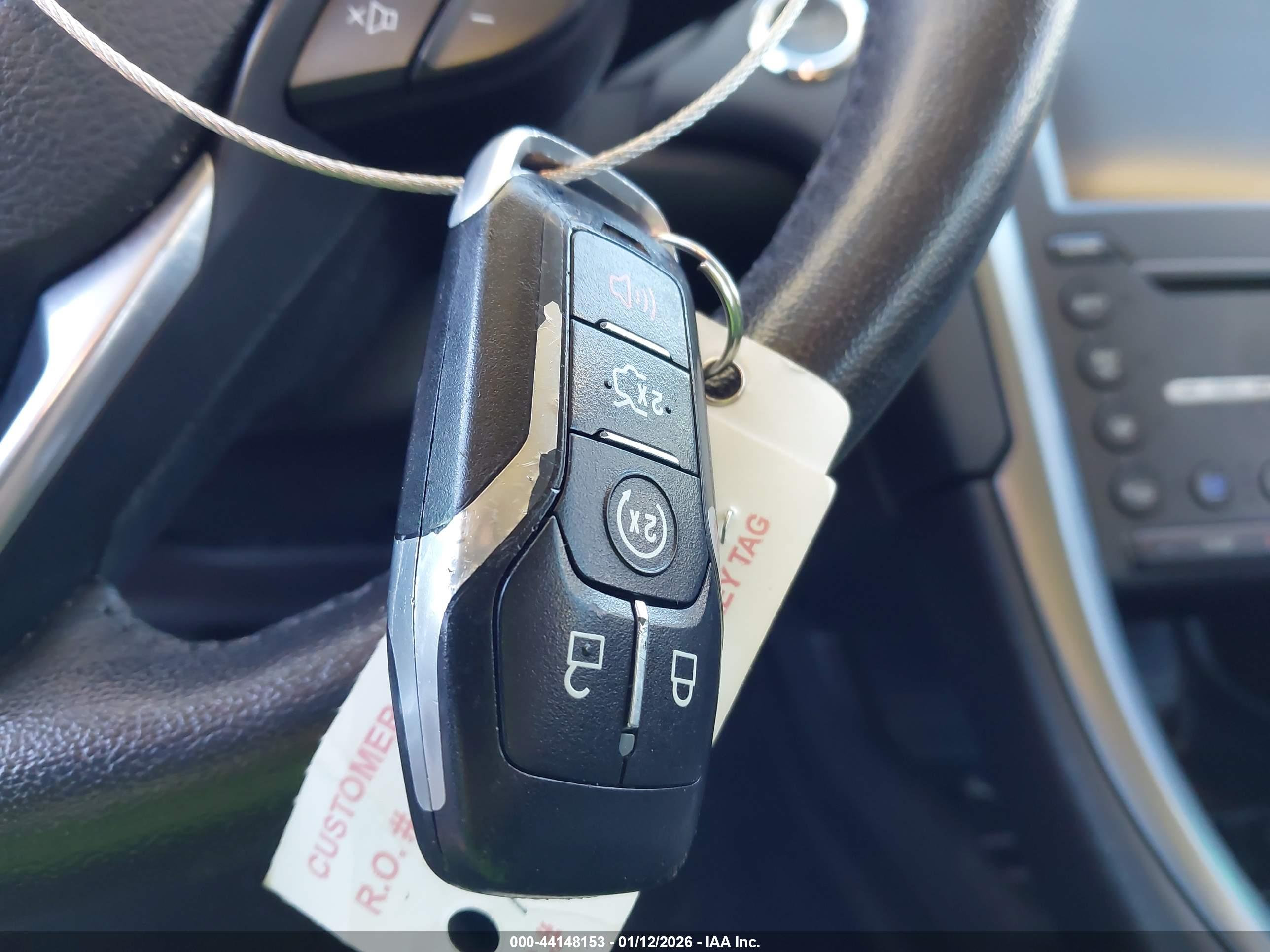 FORD FUSION image 11