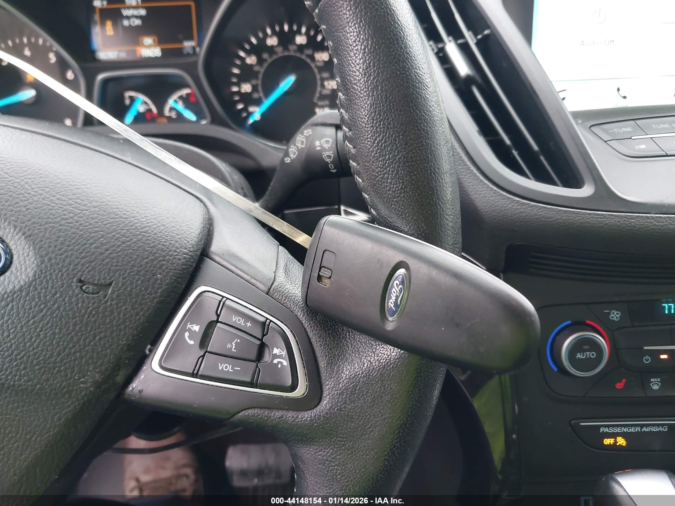 FORD ESCAPE image 11