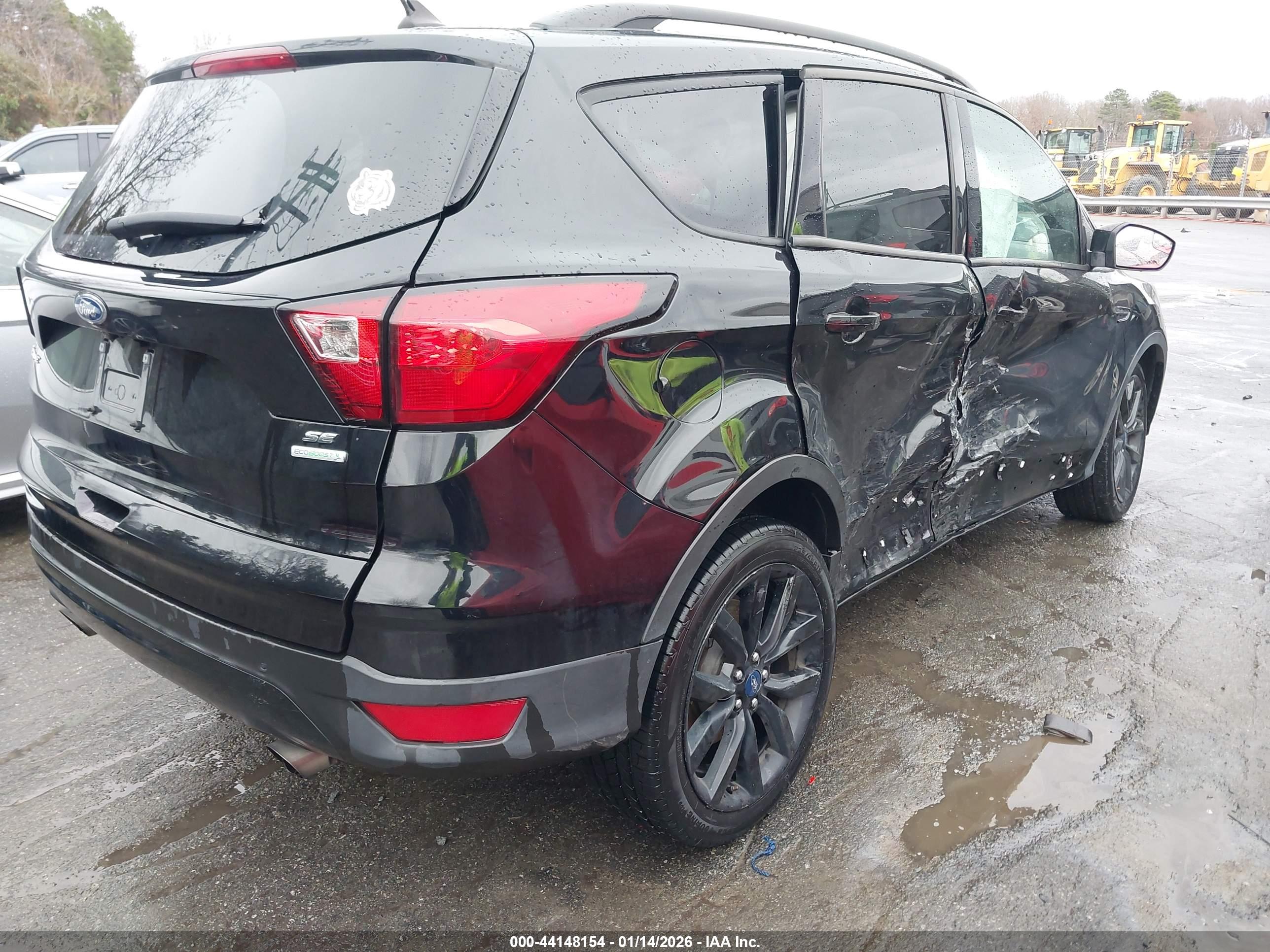 FORD ESCAPE image 4