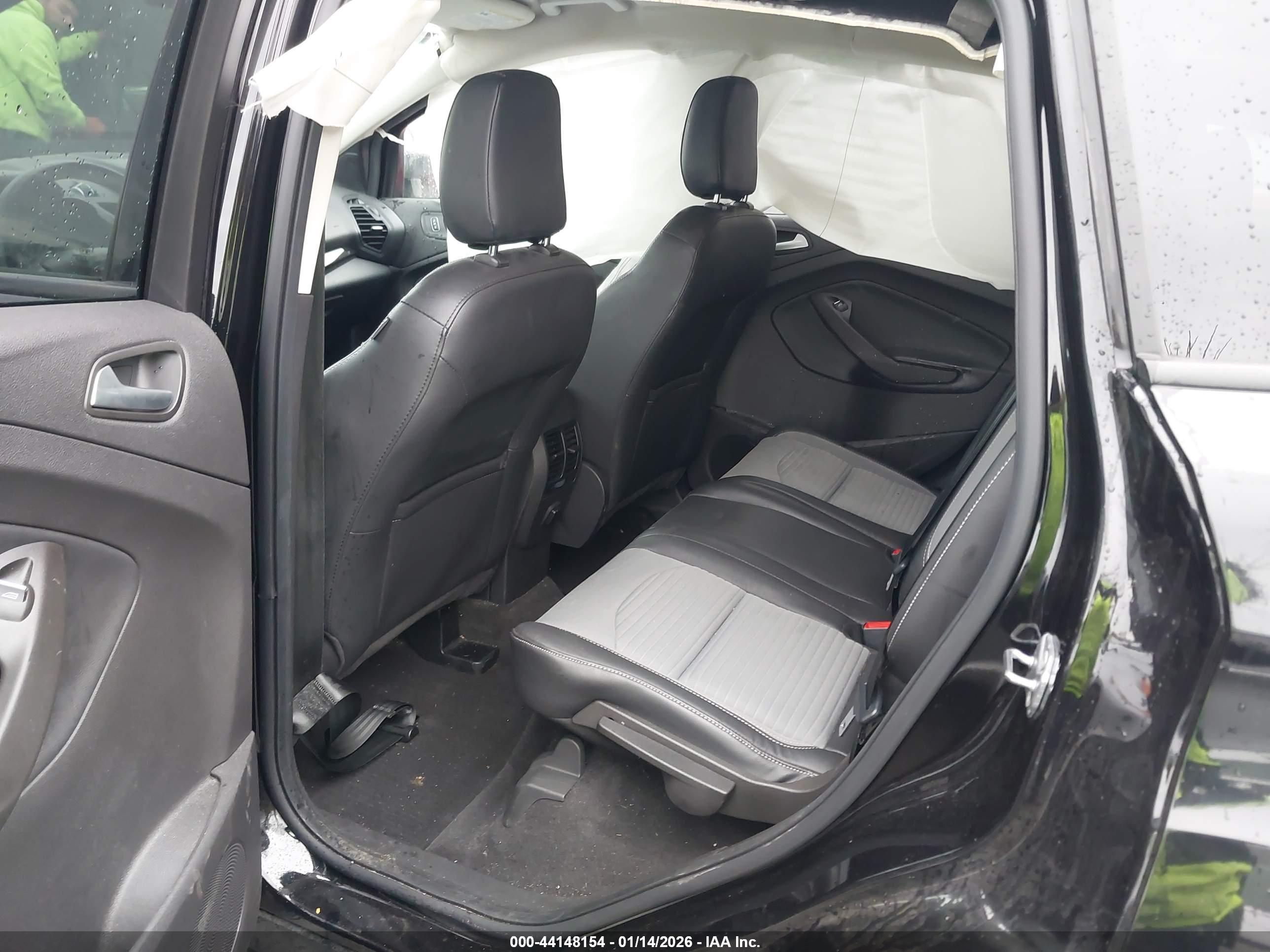 FORD ESCAPE image 8