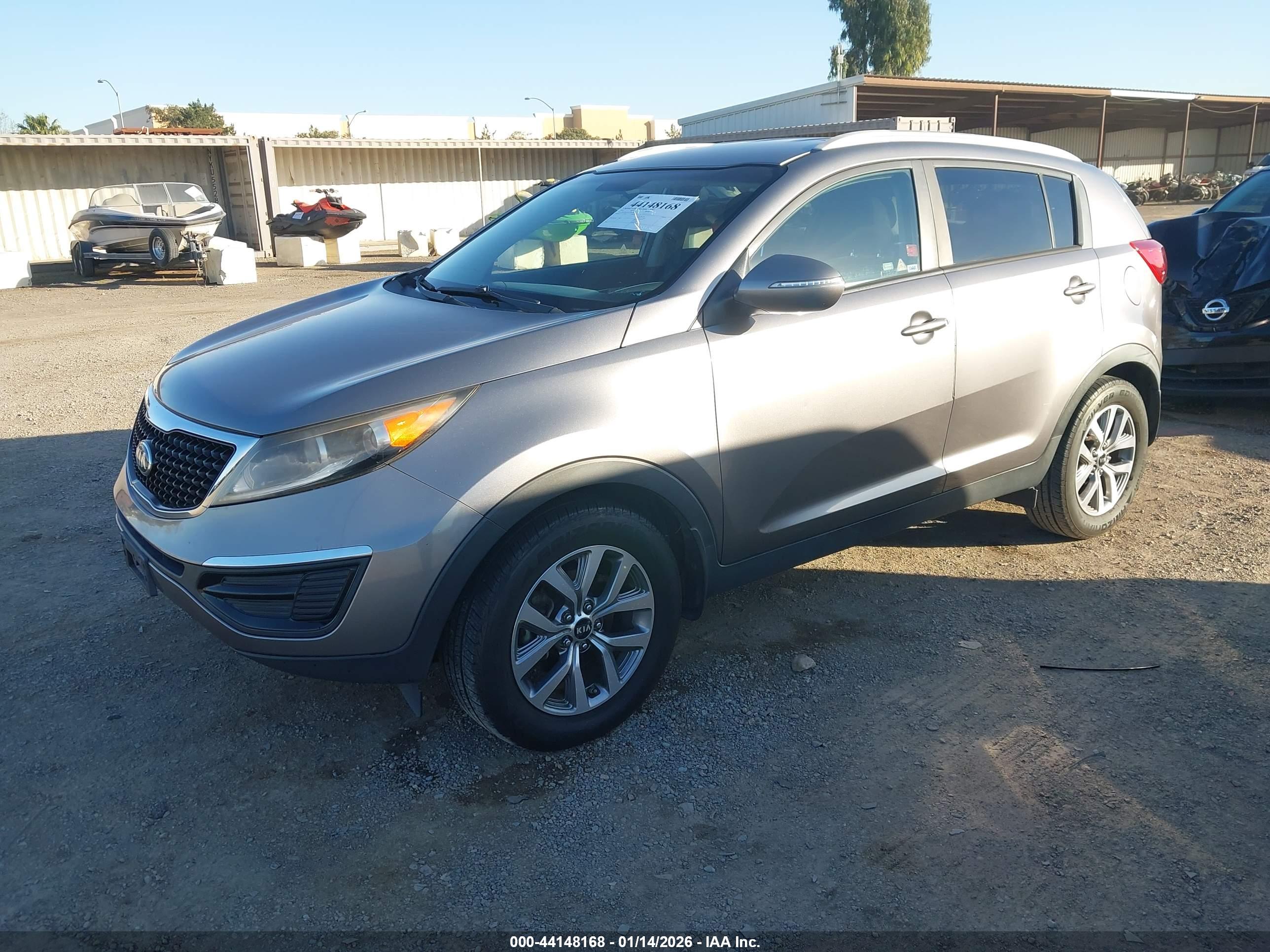 KIA SPORTAGE image 2