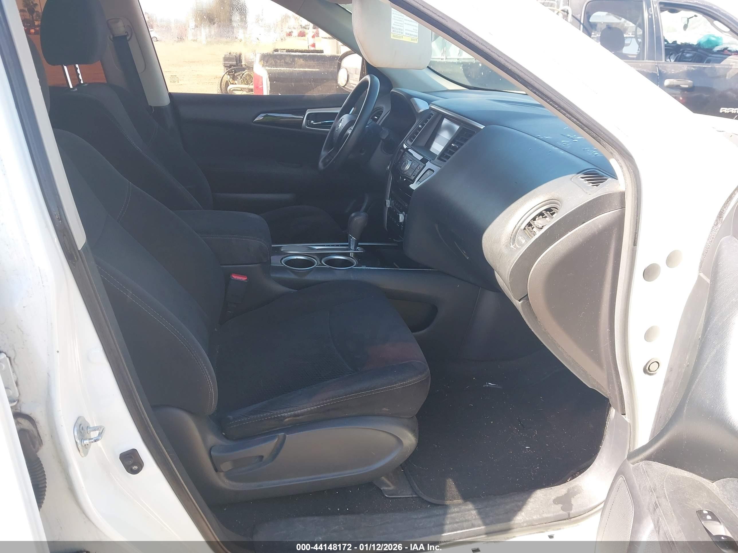 NISSAN PATHFINDER image 5