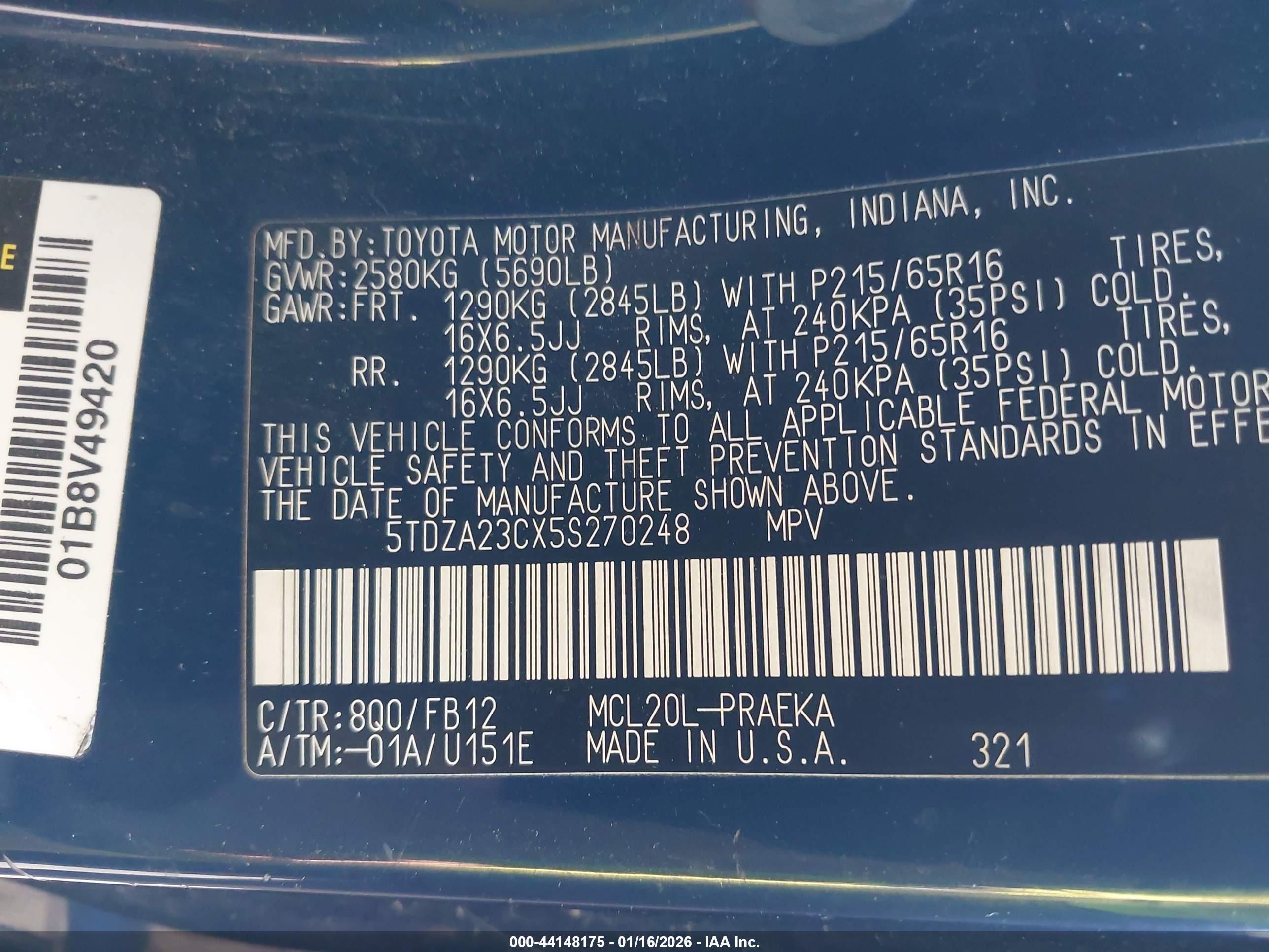 TOYOTA SIENNA image 9