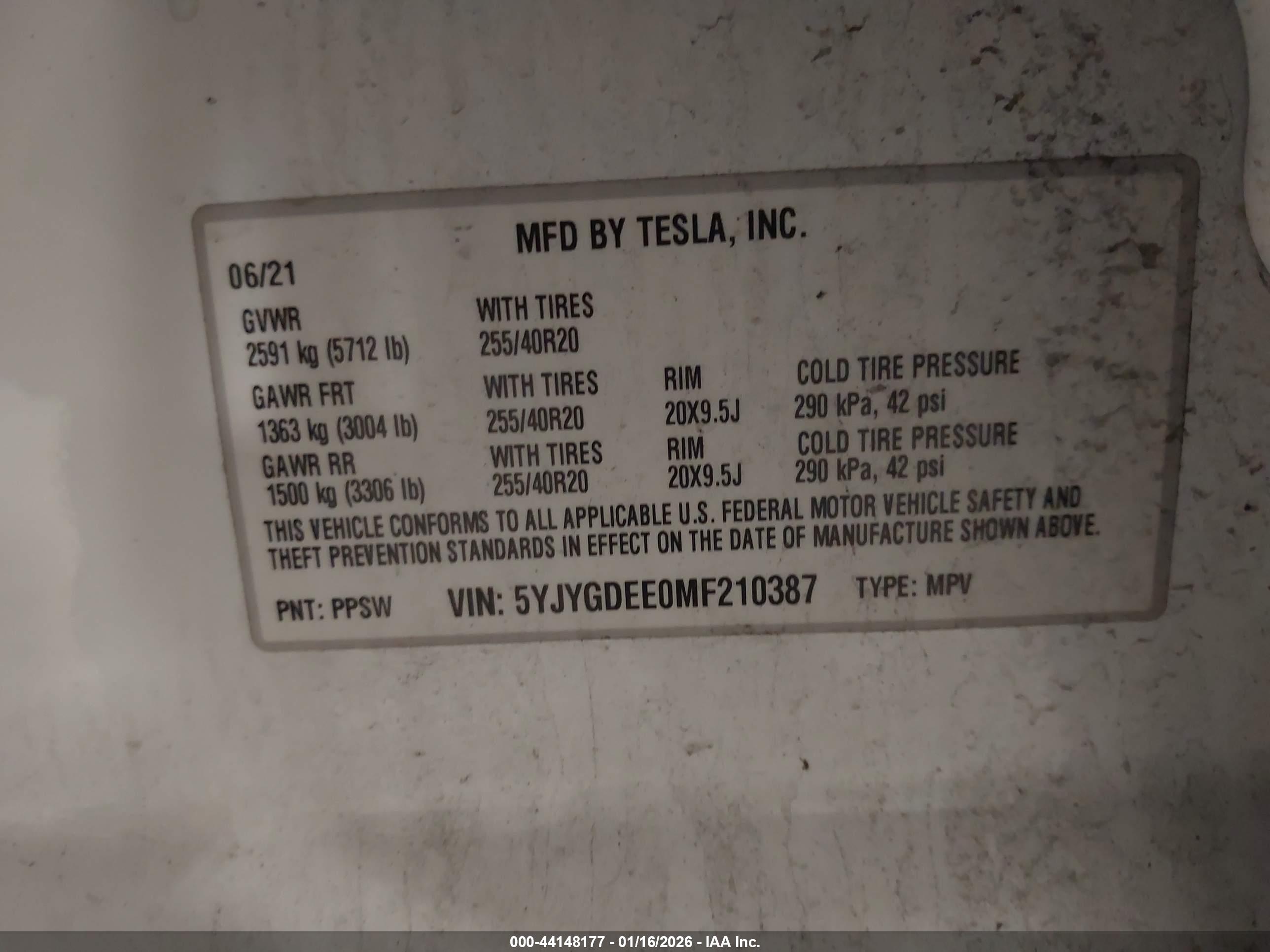 TESLA MODEL image 9