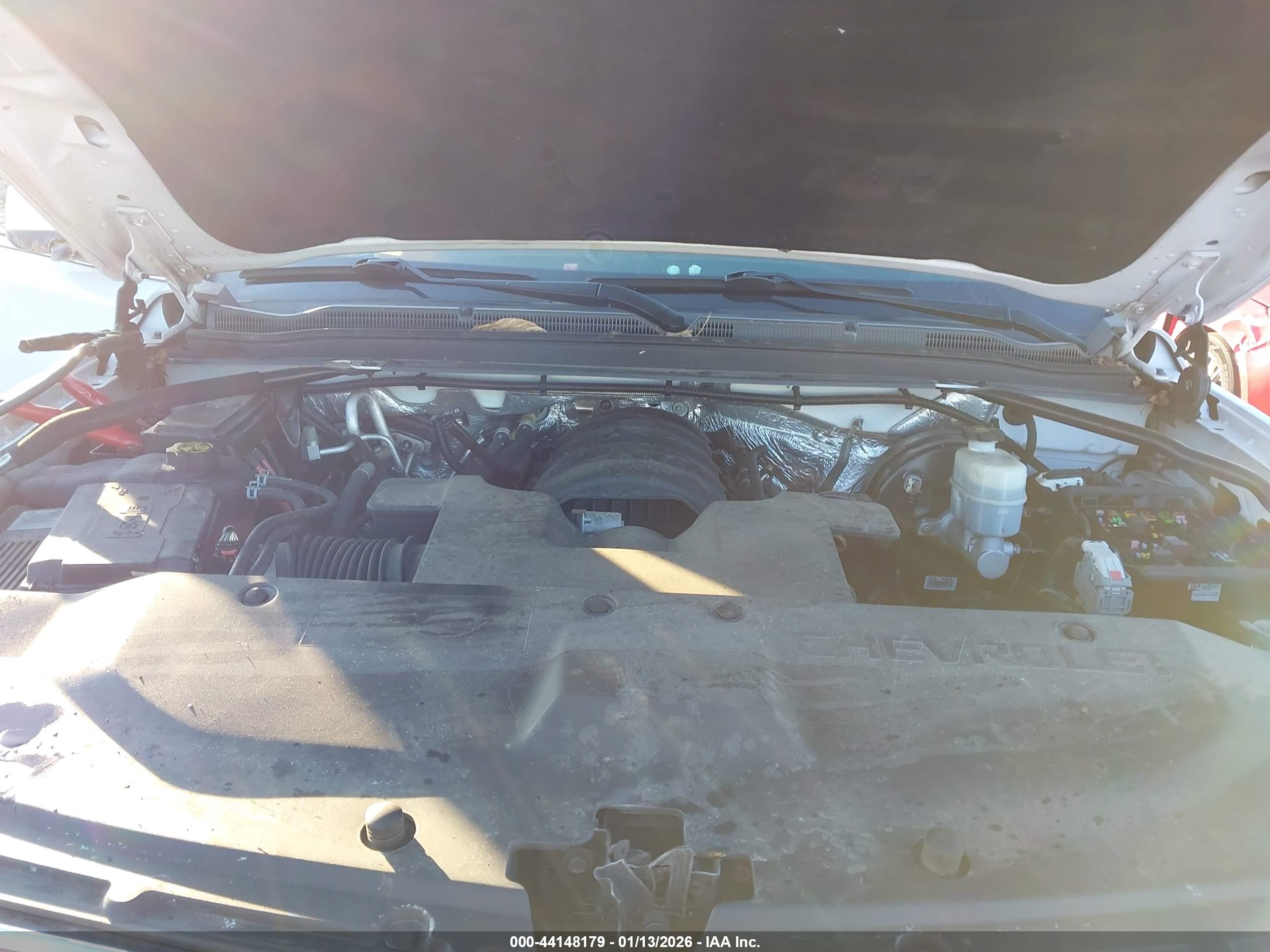 CHEVROLET SUBURBAN image 10