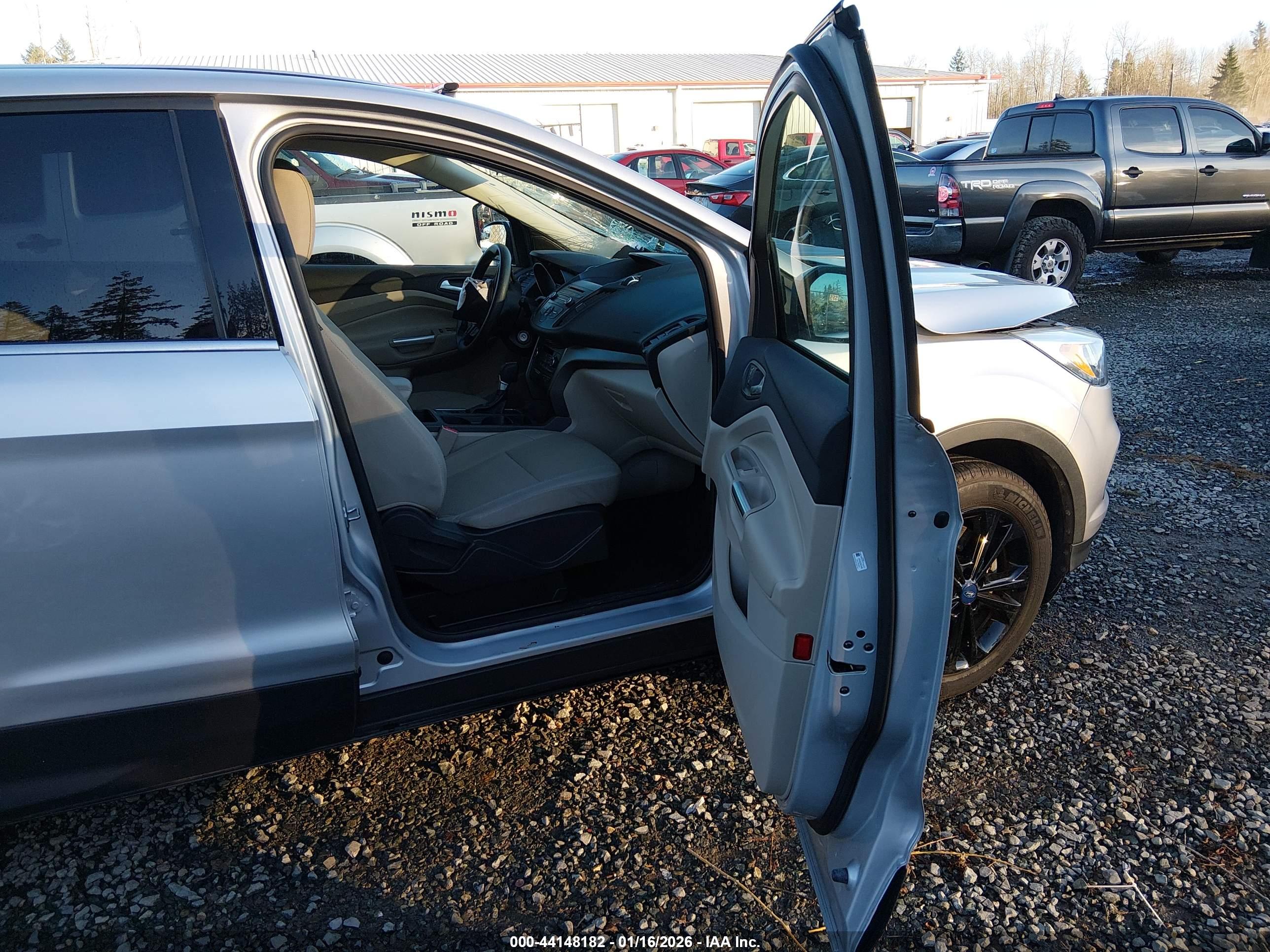 FORD ESCAPE image 5