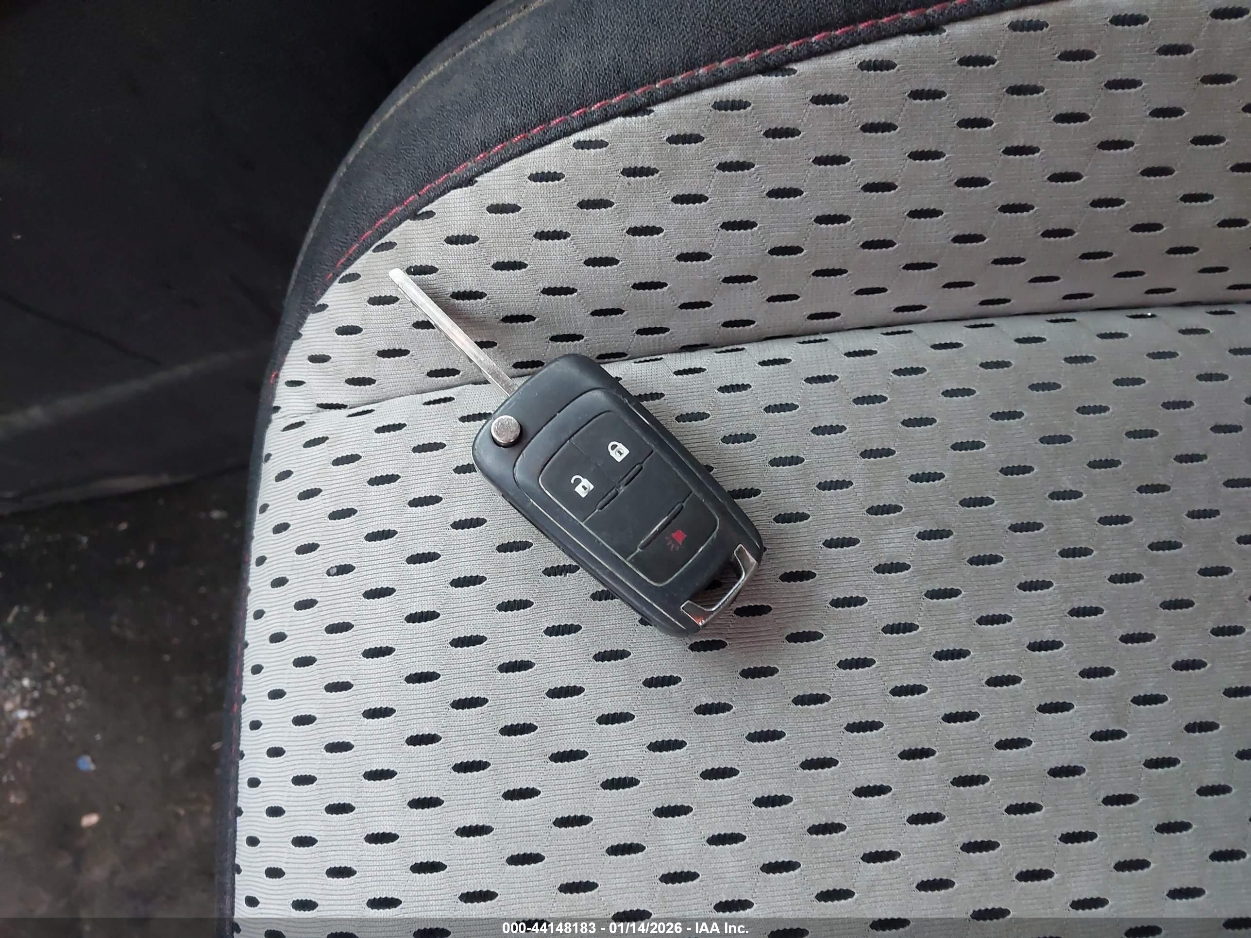 GMC TERRAIN image 11