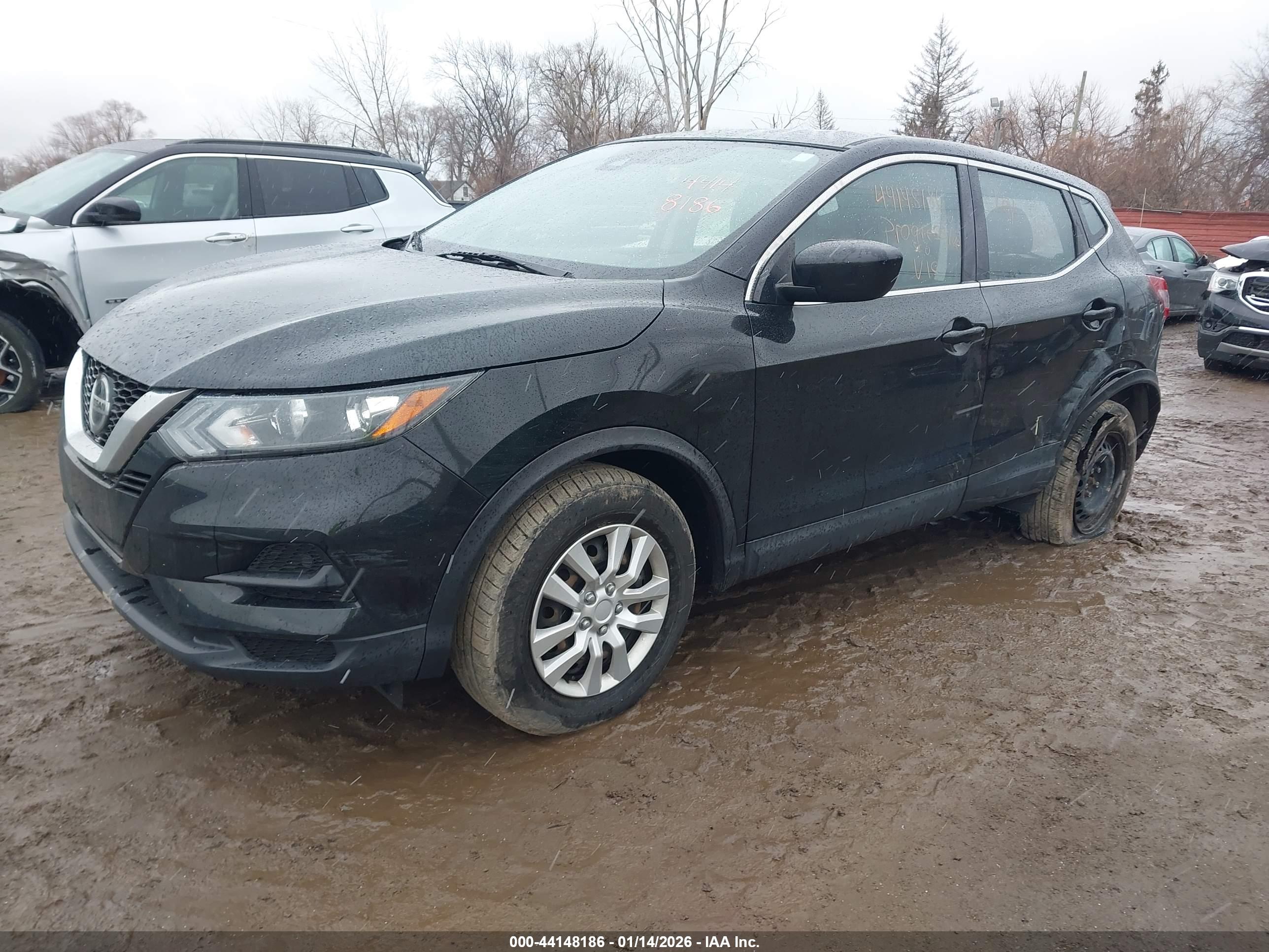 NISSAN ROGUE image 2