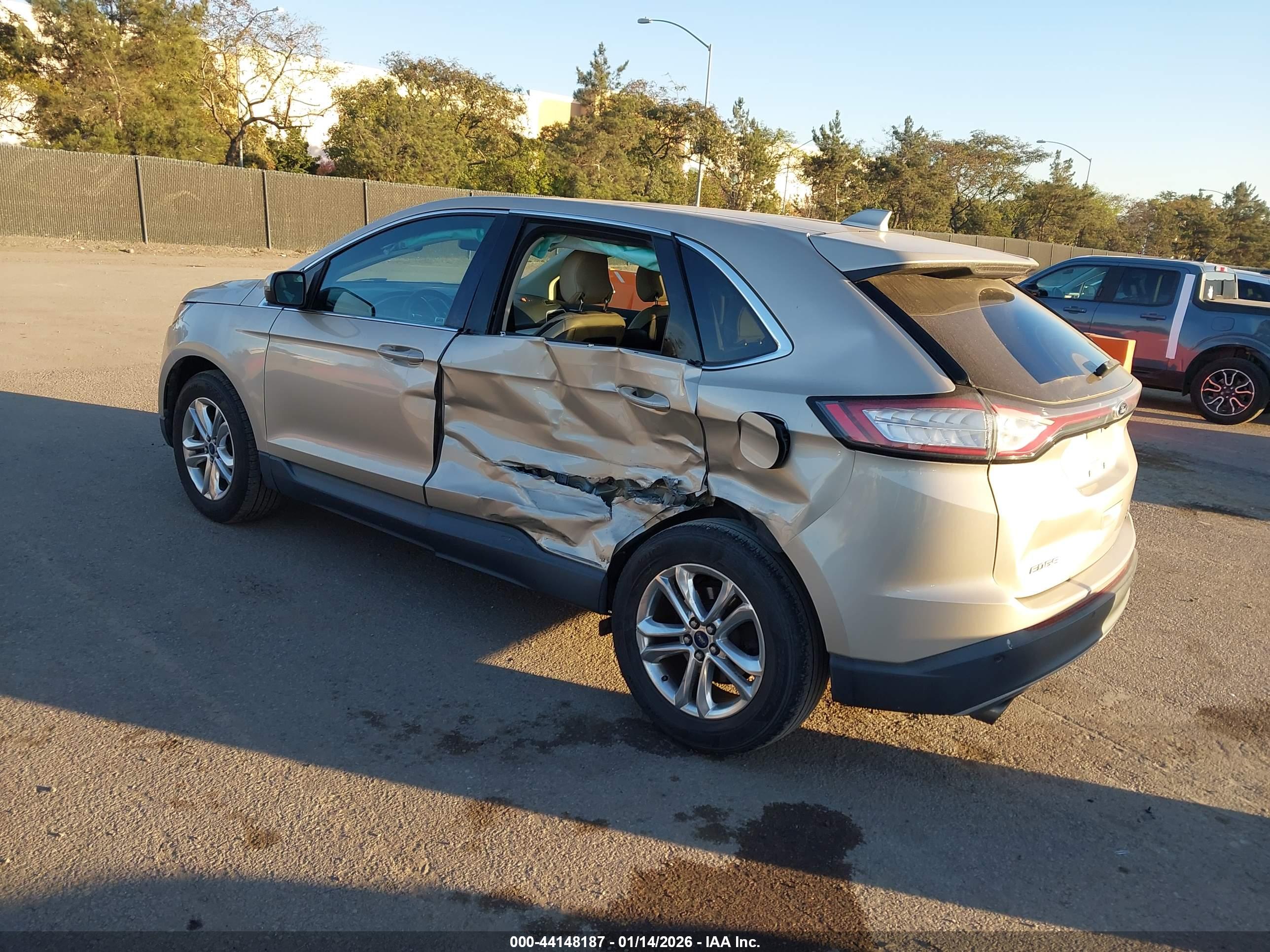 FORD EDGE image 3